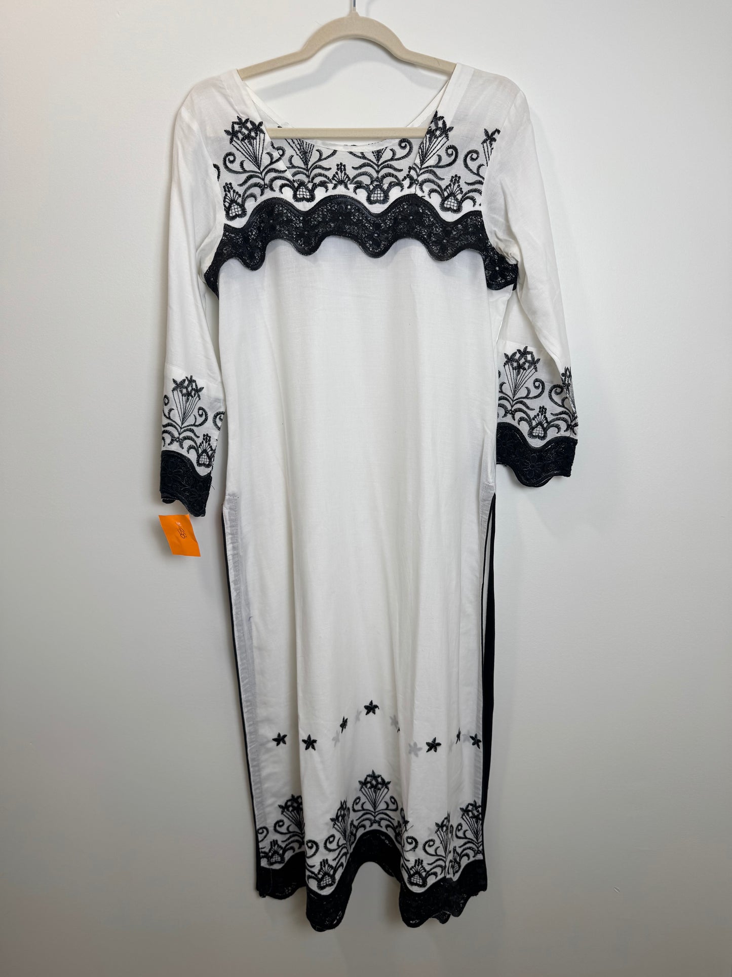 White Black - 38