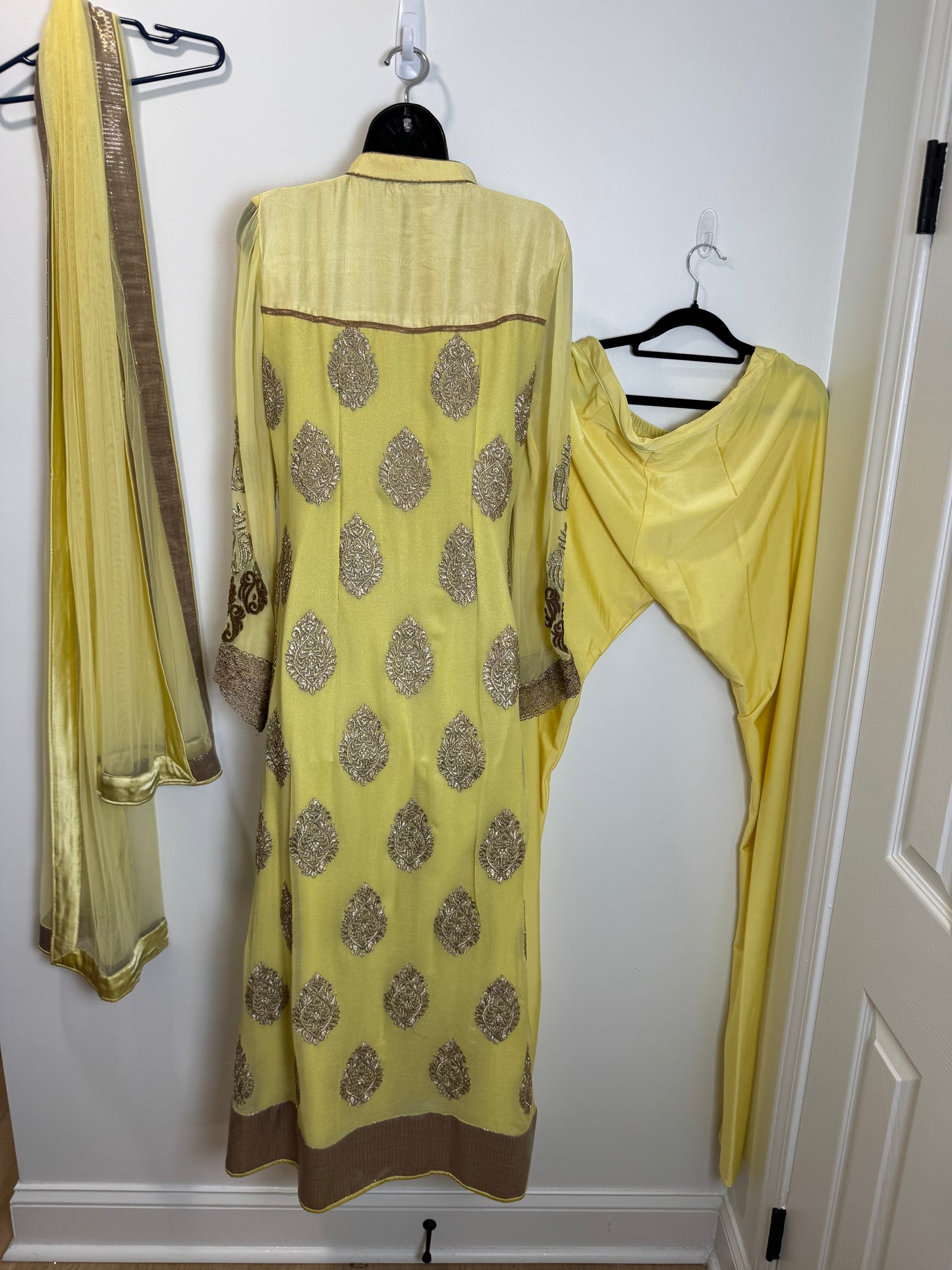 Yellow Gold - 36
