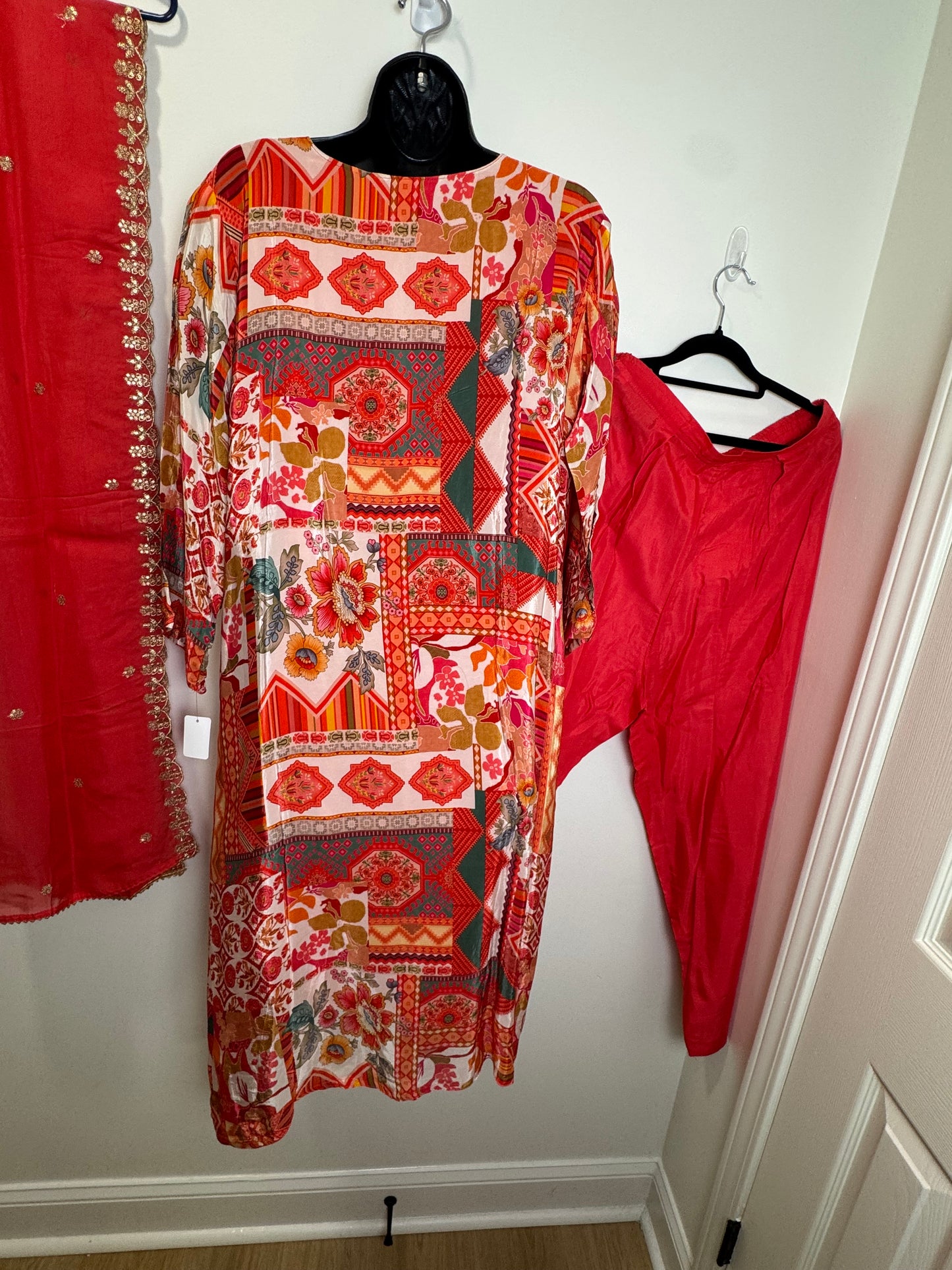 Orange Print Suit - 44