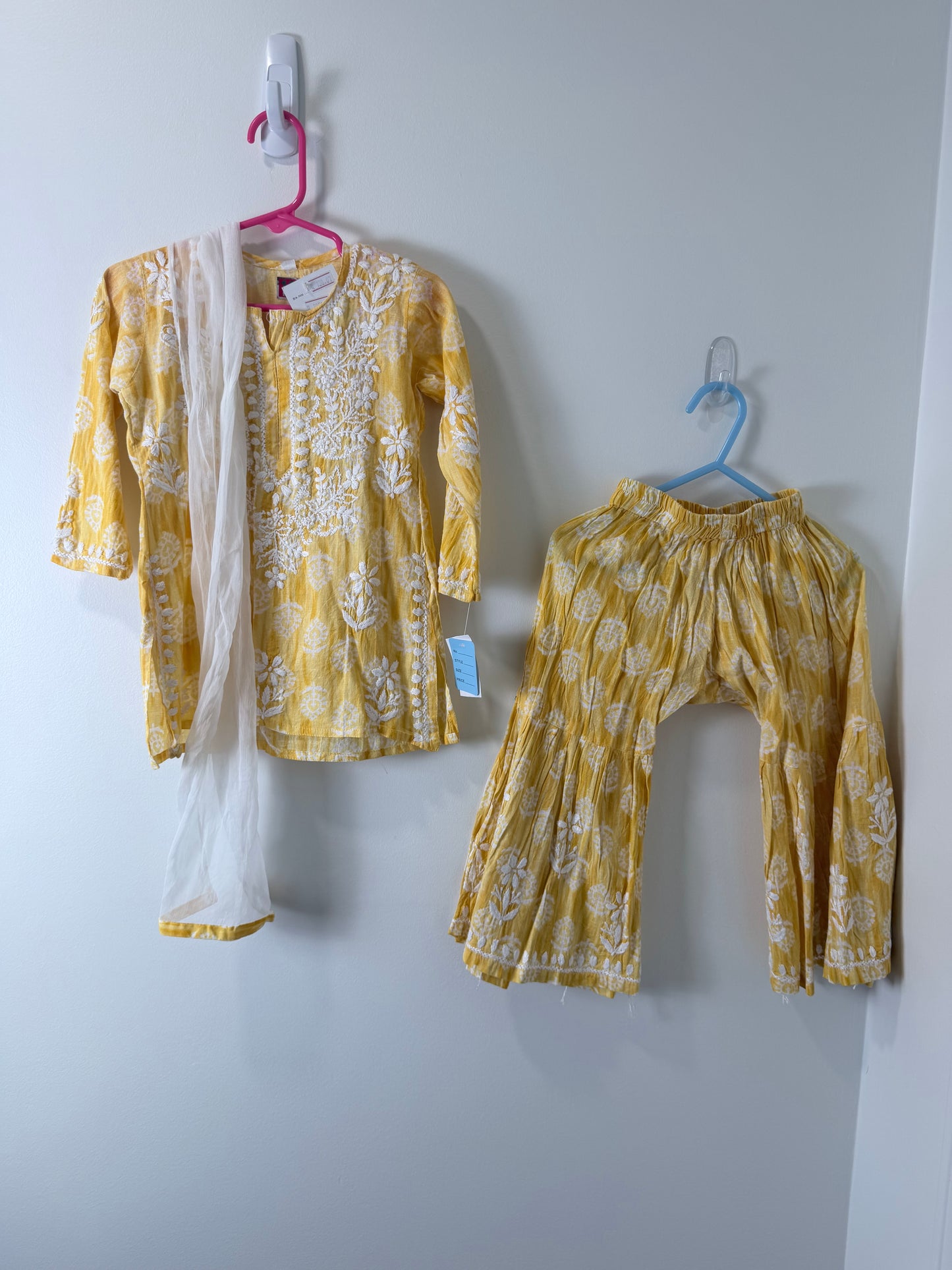 New Yellow White - Kids Size 18