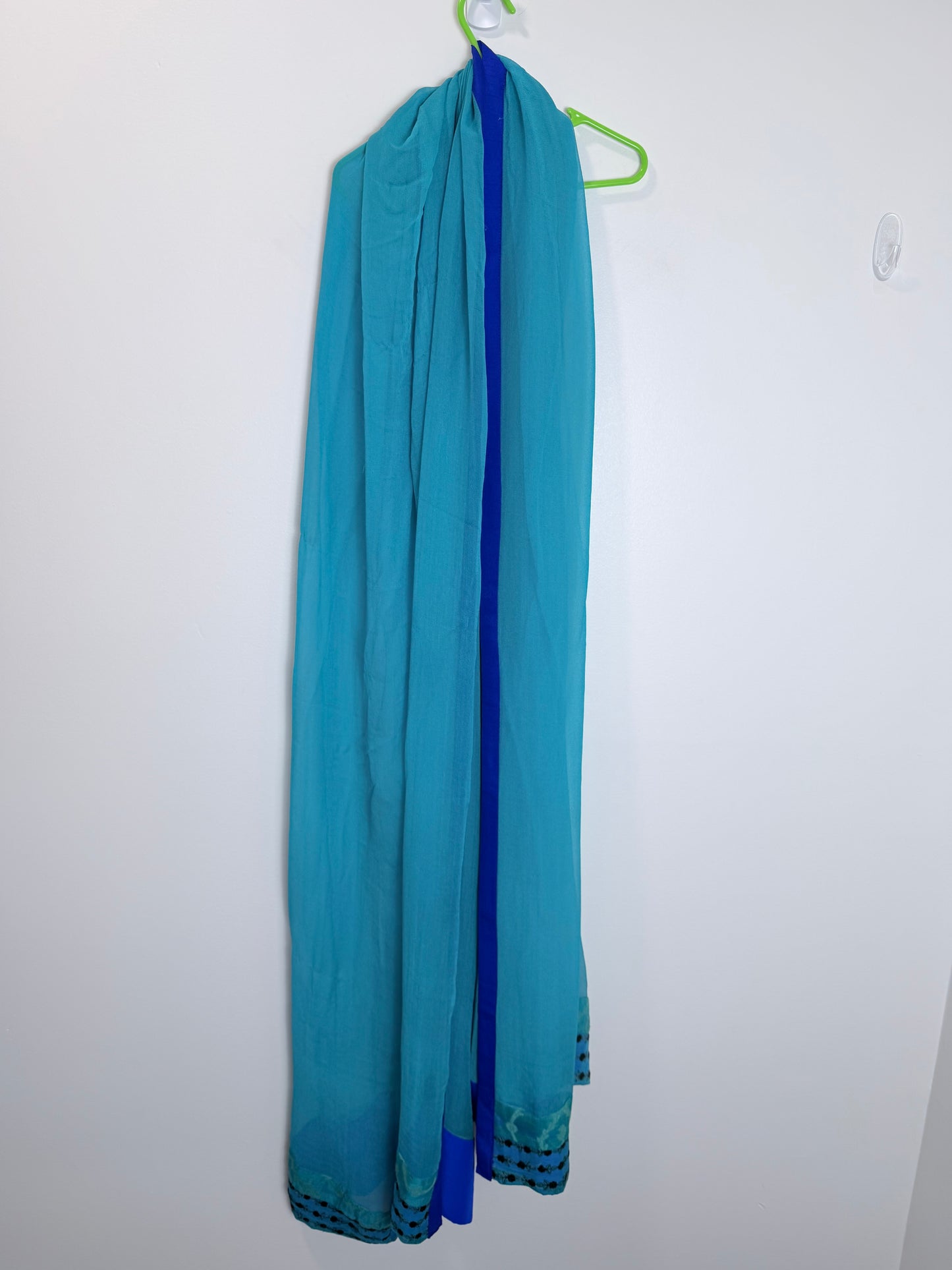 Blue Teal - size 40