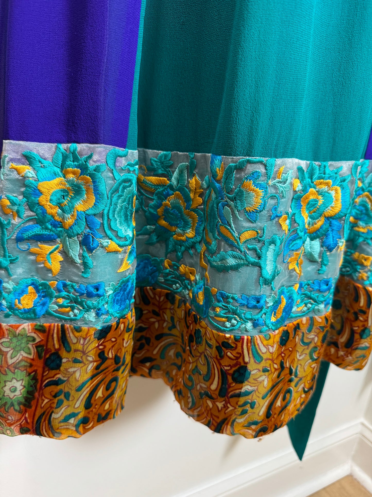 Blue Green Multi - 36