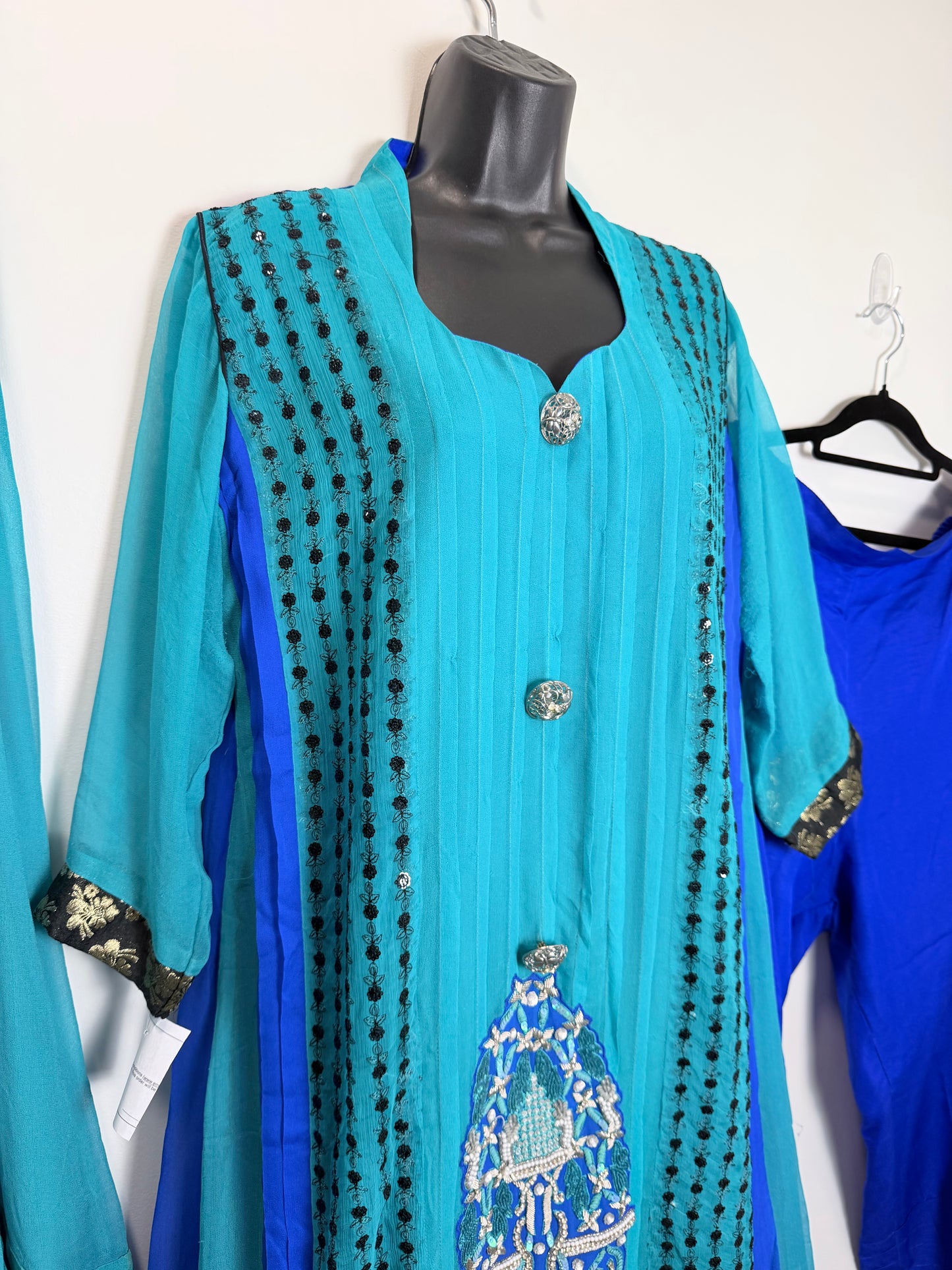 Blue Teal - size 40