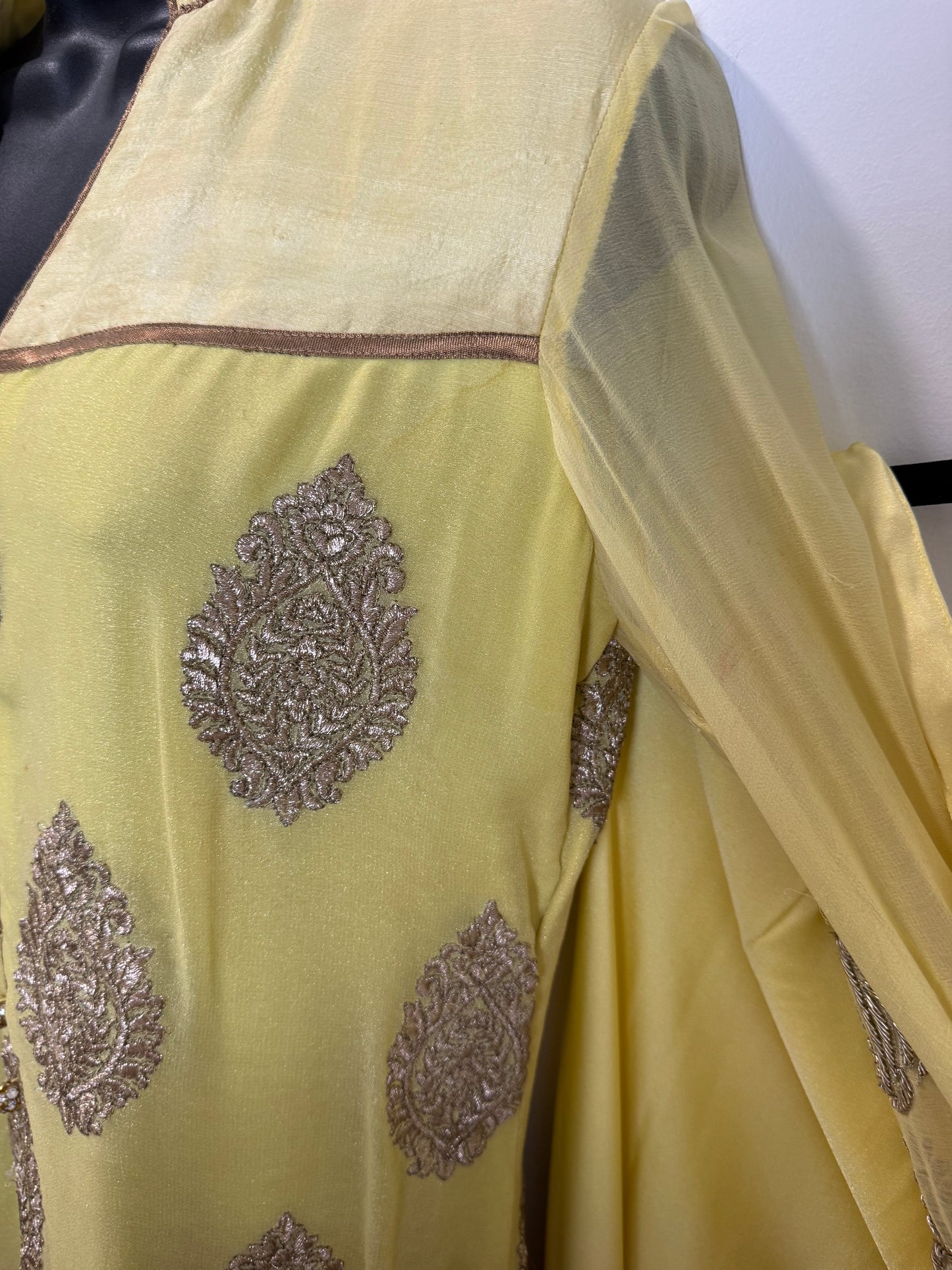 Yellow Gold - 36