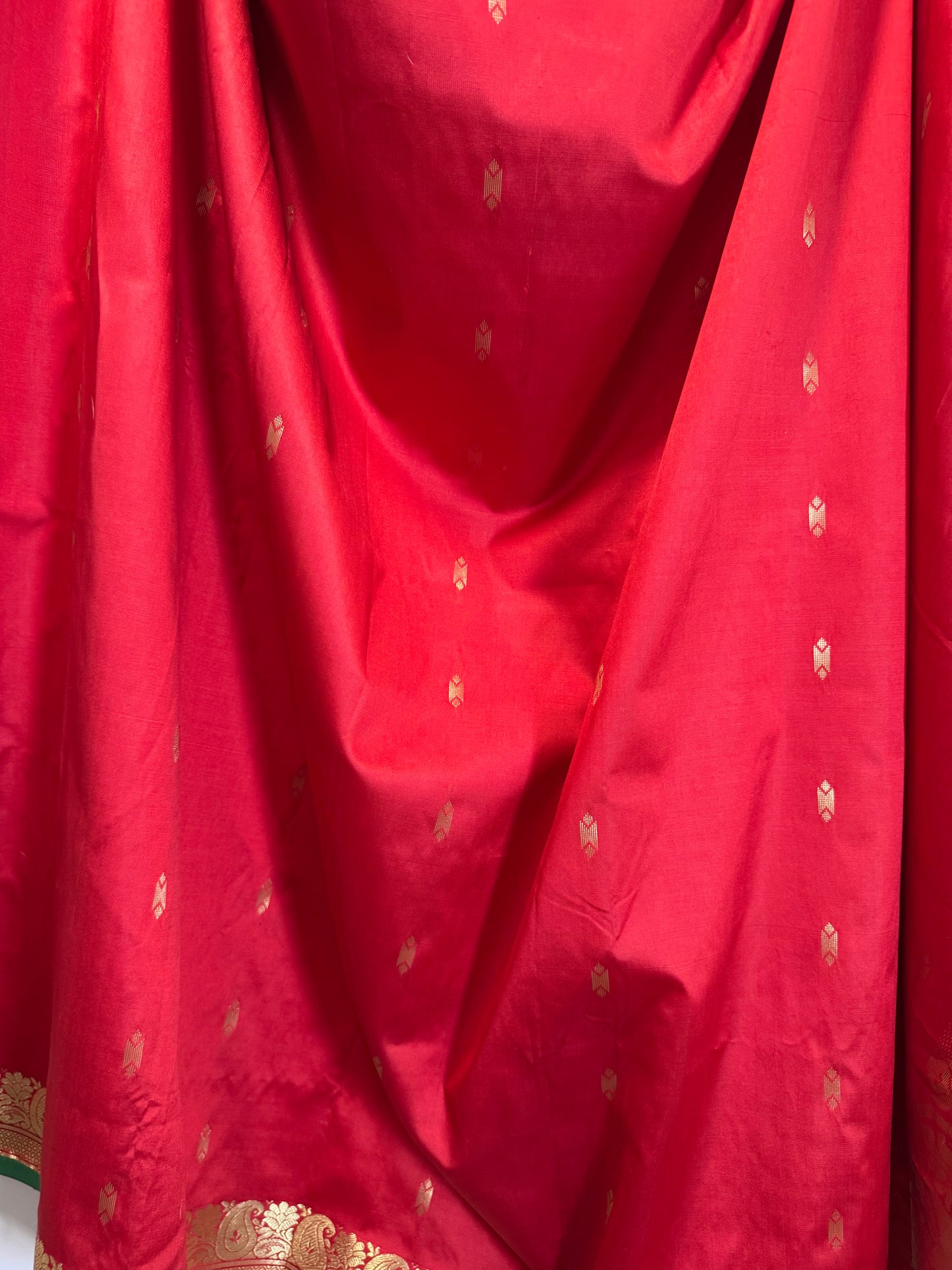 Red Green Unfinished Sari w/Blouse piece