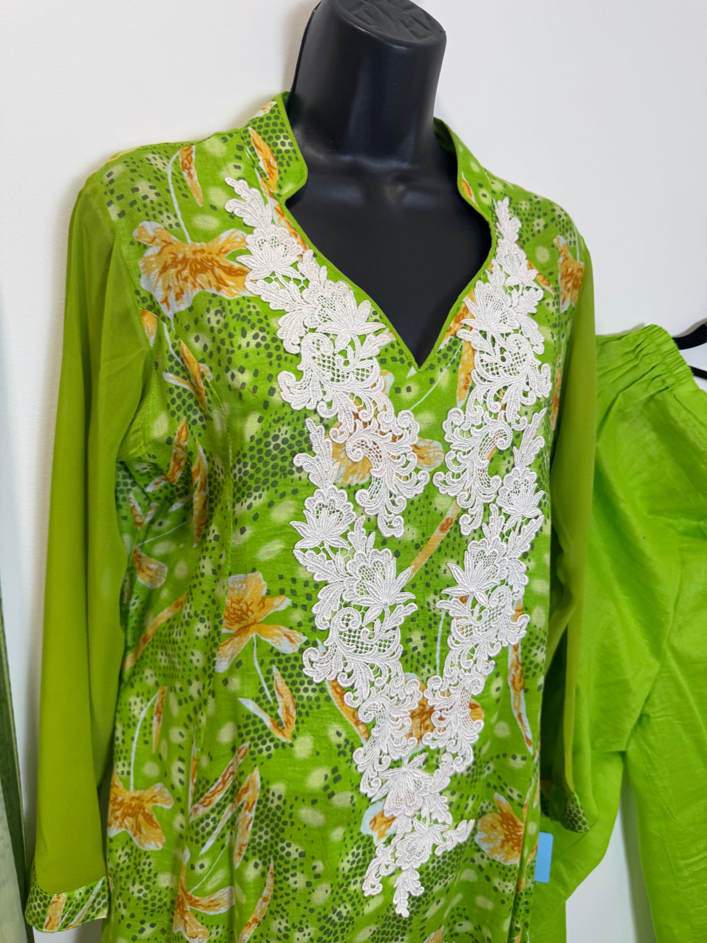 Bright Green White - 42