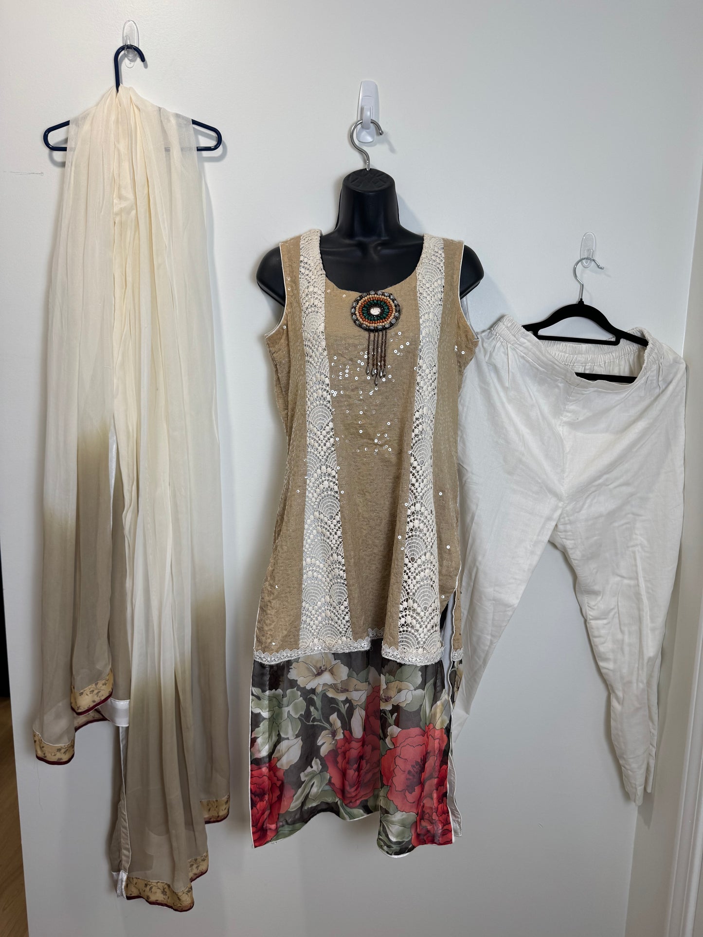 Beige White - 38