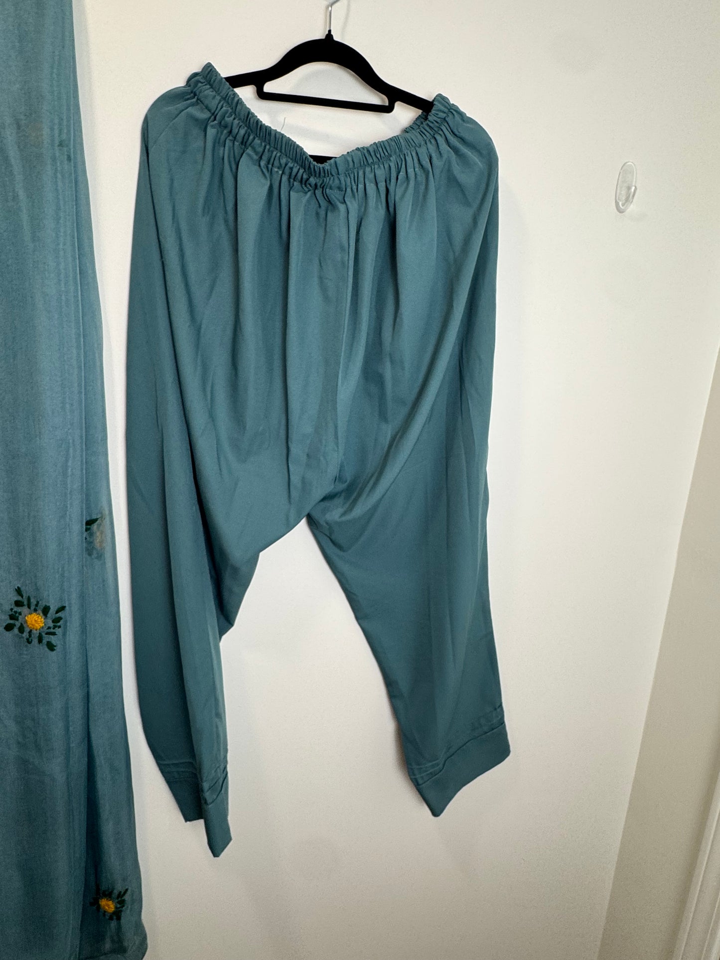Green Yellow Suit - 44