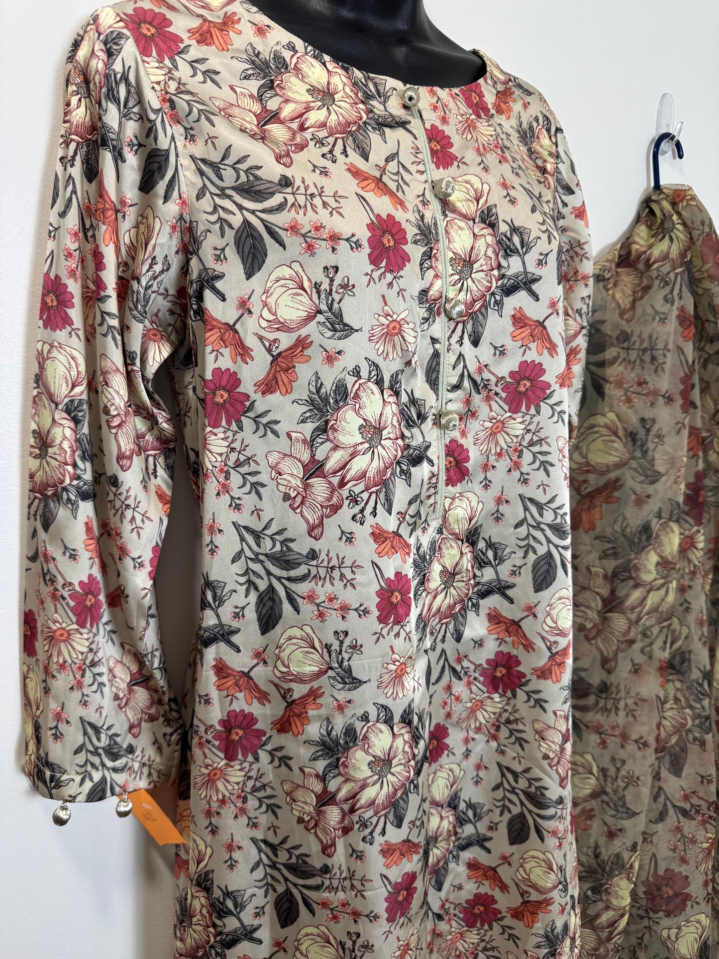 Beige Floral - 42