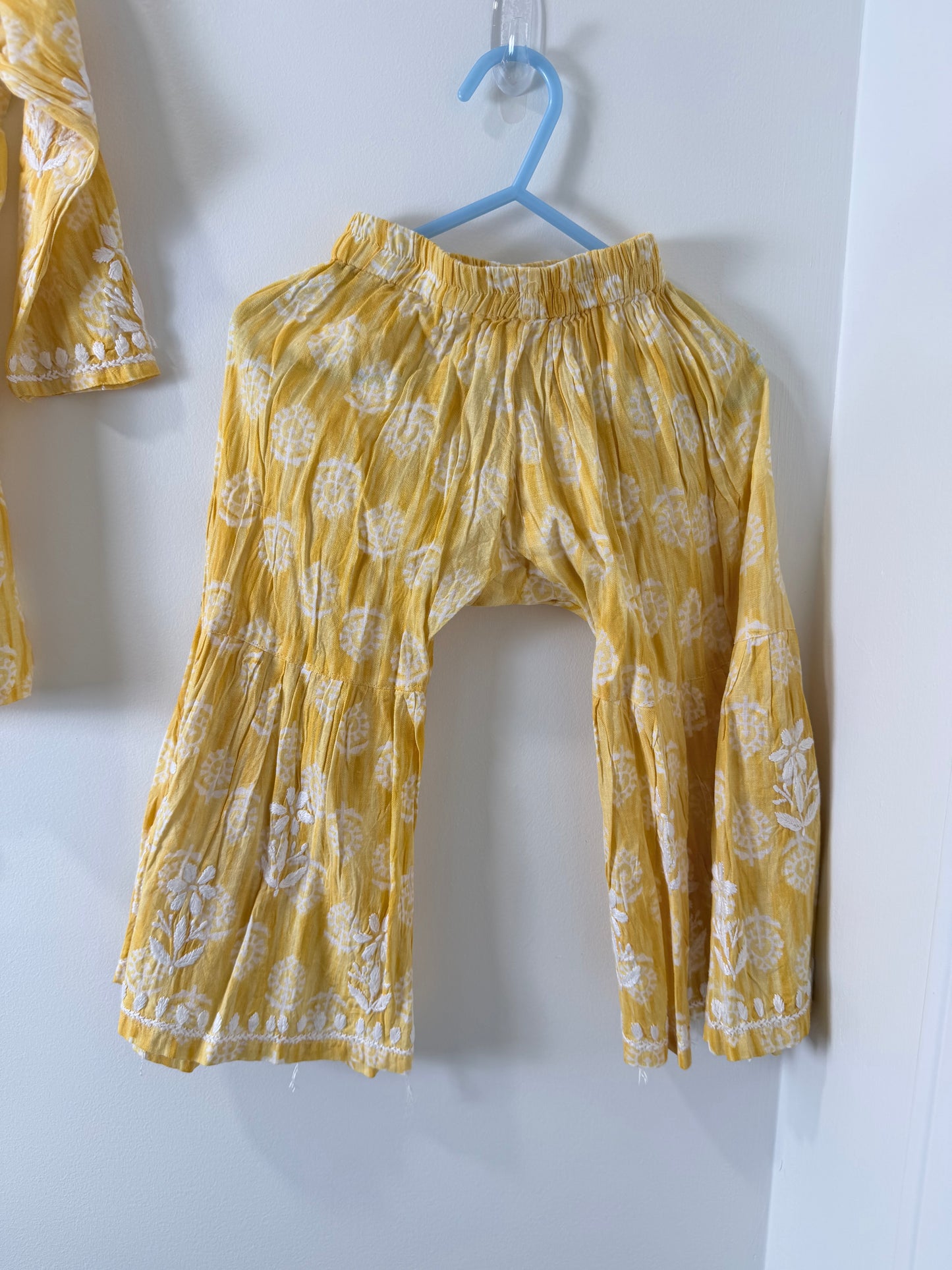 New Yellow White - Kids Size 18