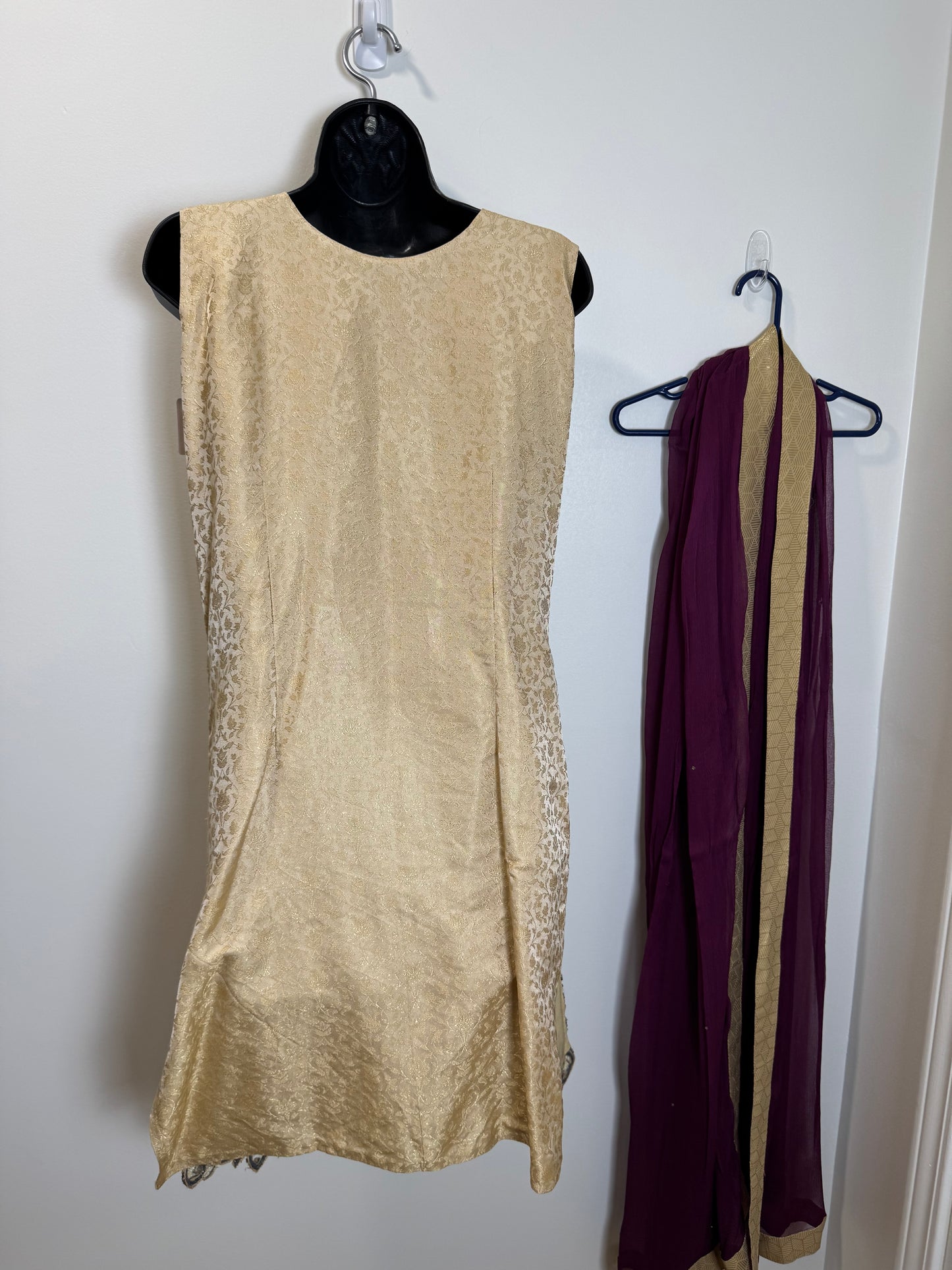 Gold Maroon - 36