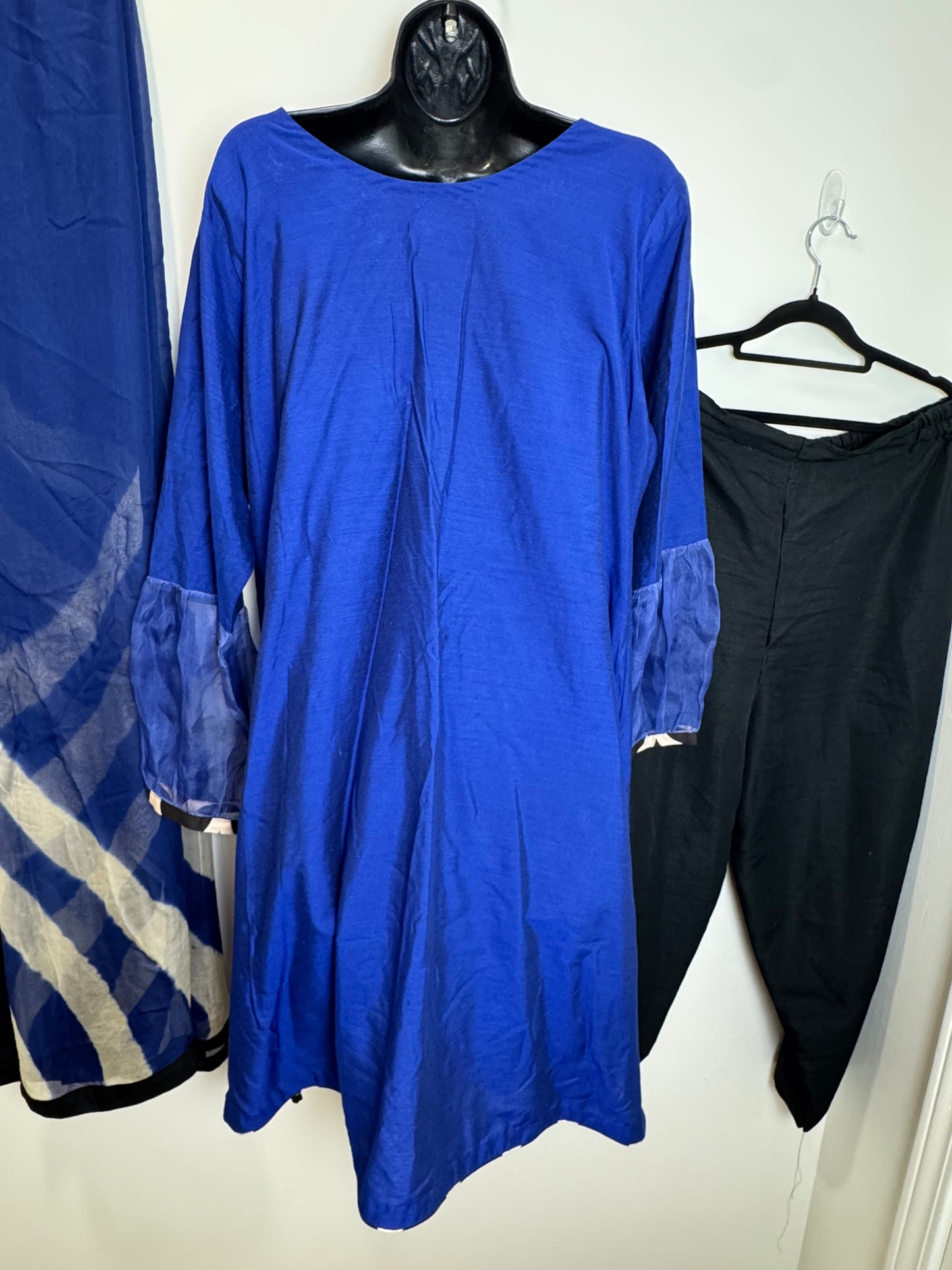 Blue Black - 44