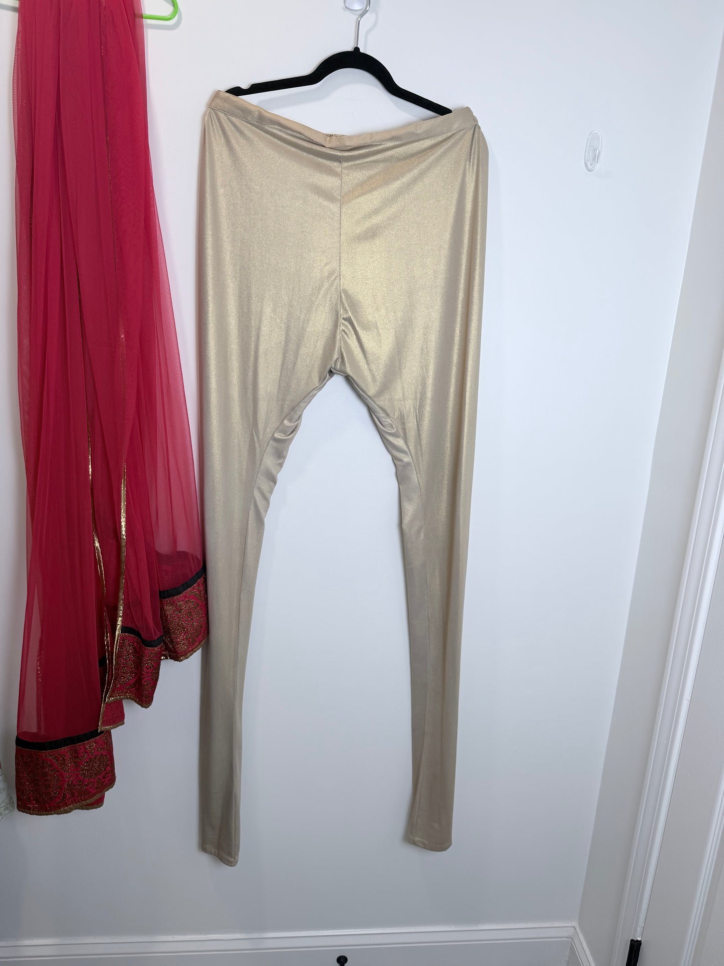 Gold Red - Size 36