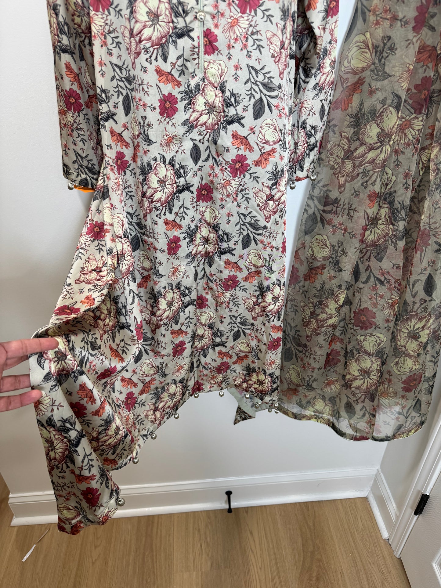 Beige Floral - 42
