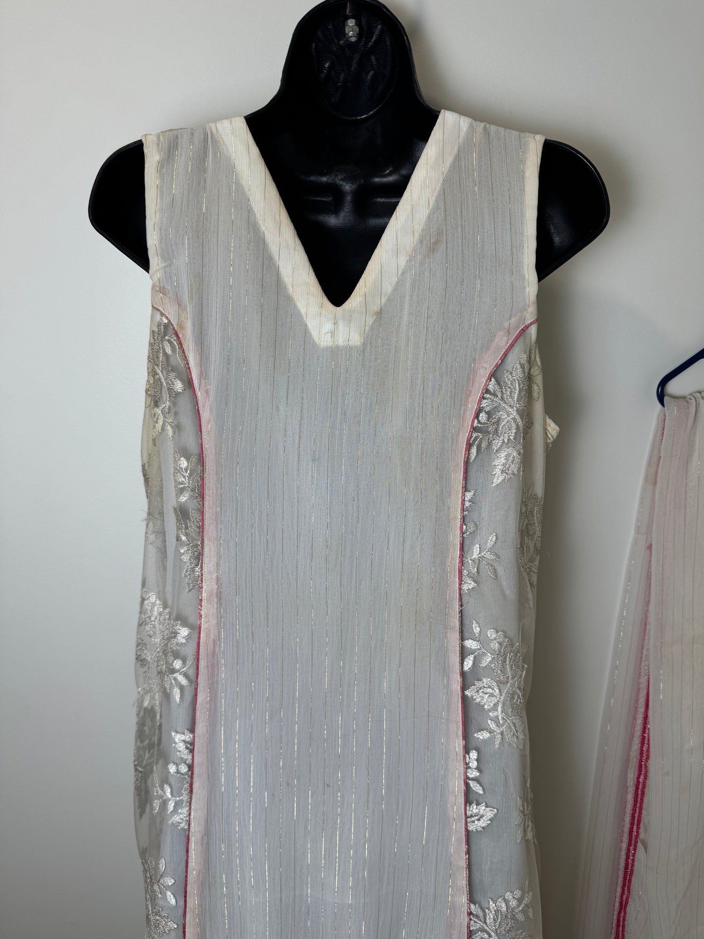 White Kurta & Dupatta - 44