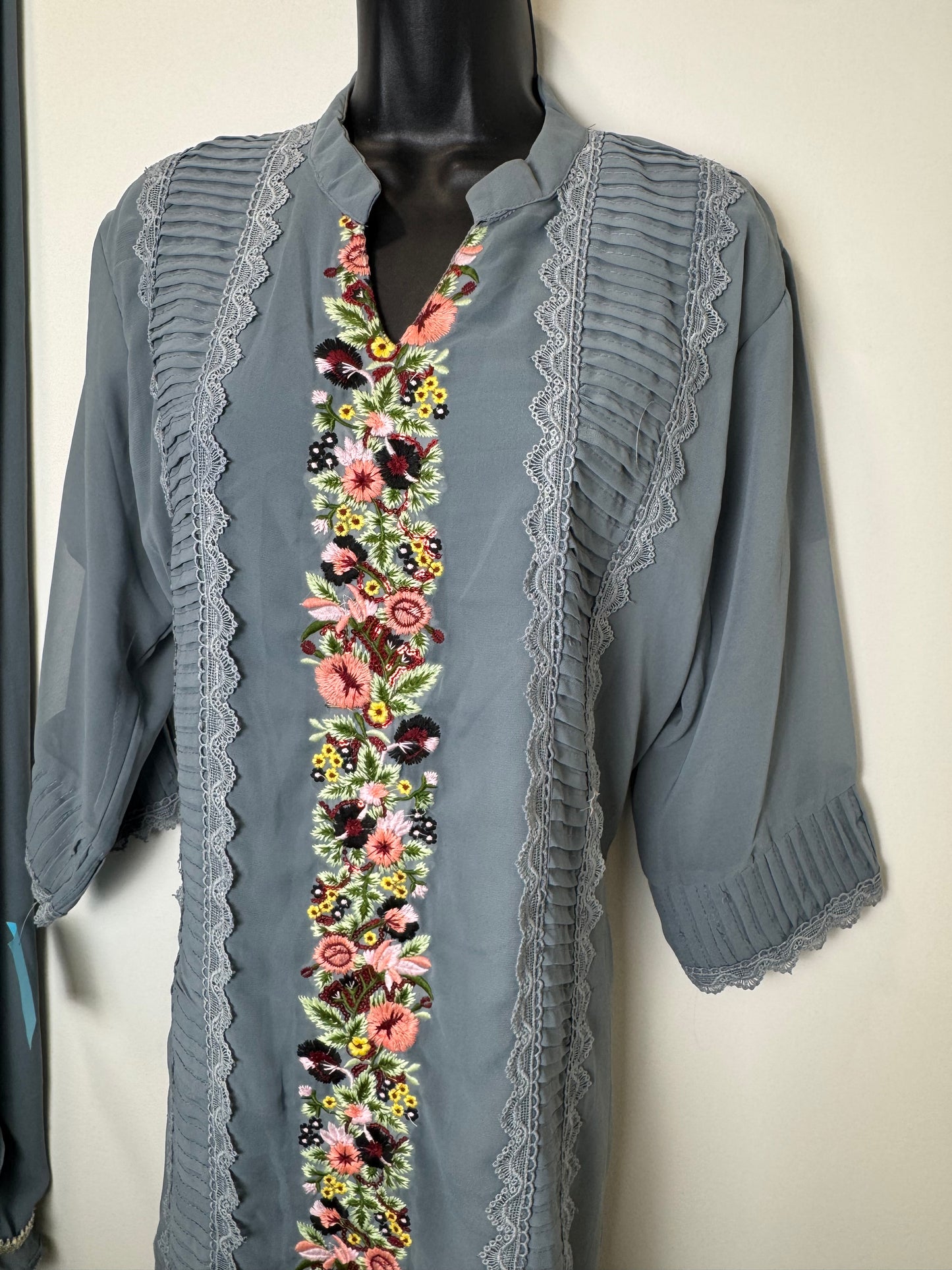 Gray Floral Lace - 46