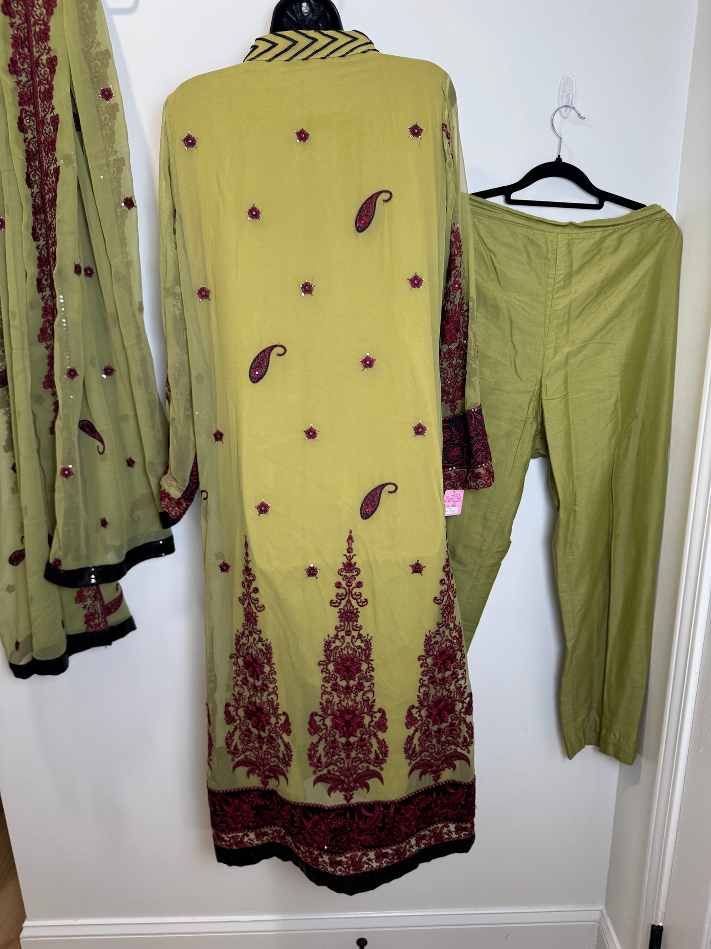 Green Maroon - 42