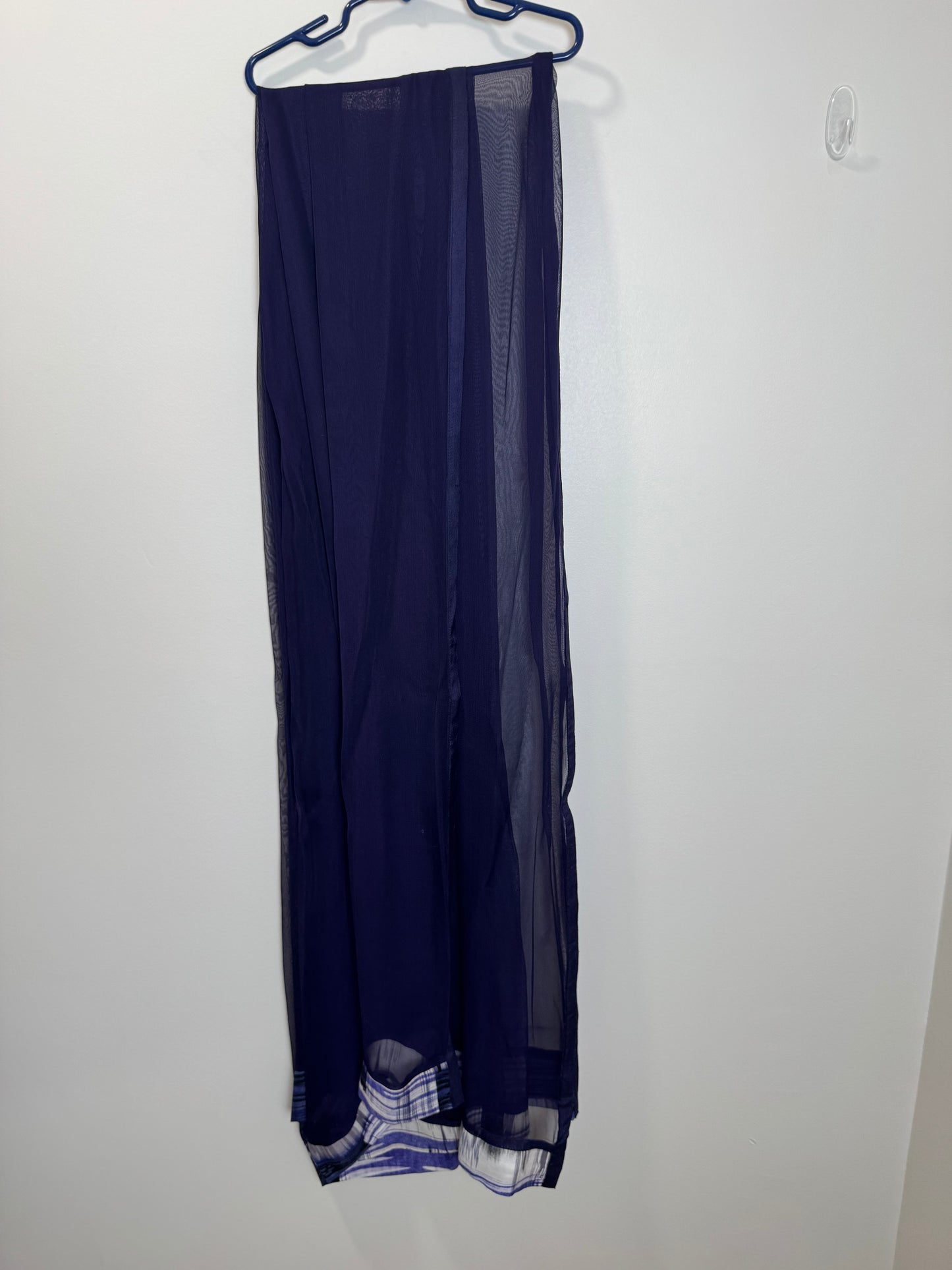 Blue White - 44