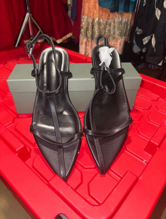 Black Flat Sandals - 10