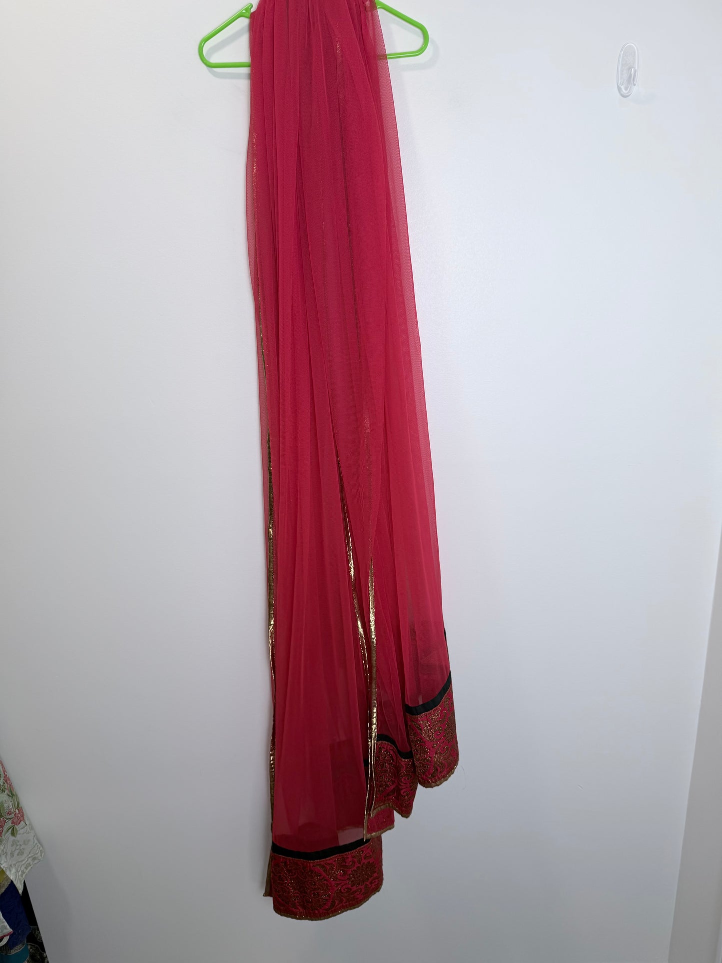 Gold Red - Size 36