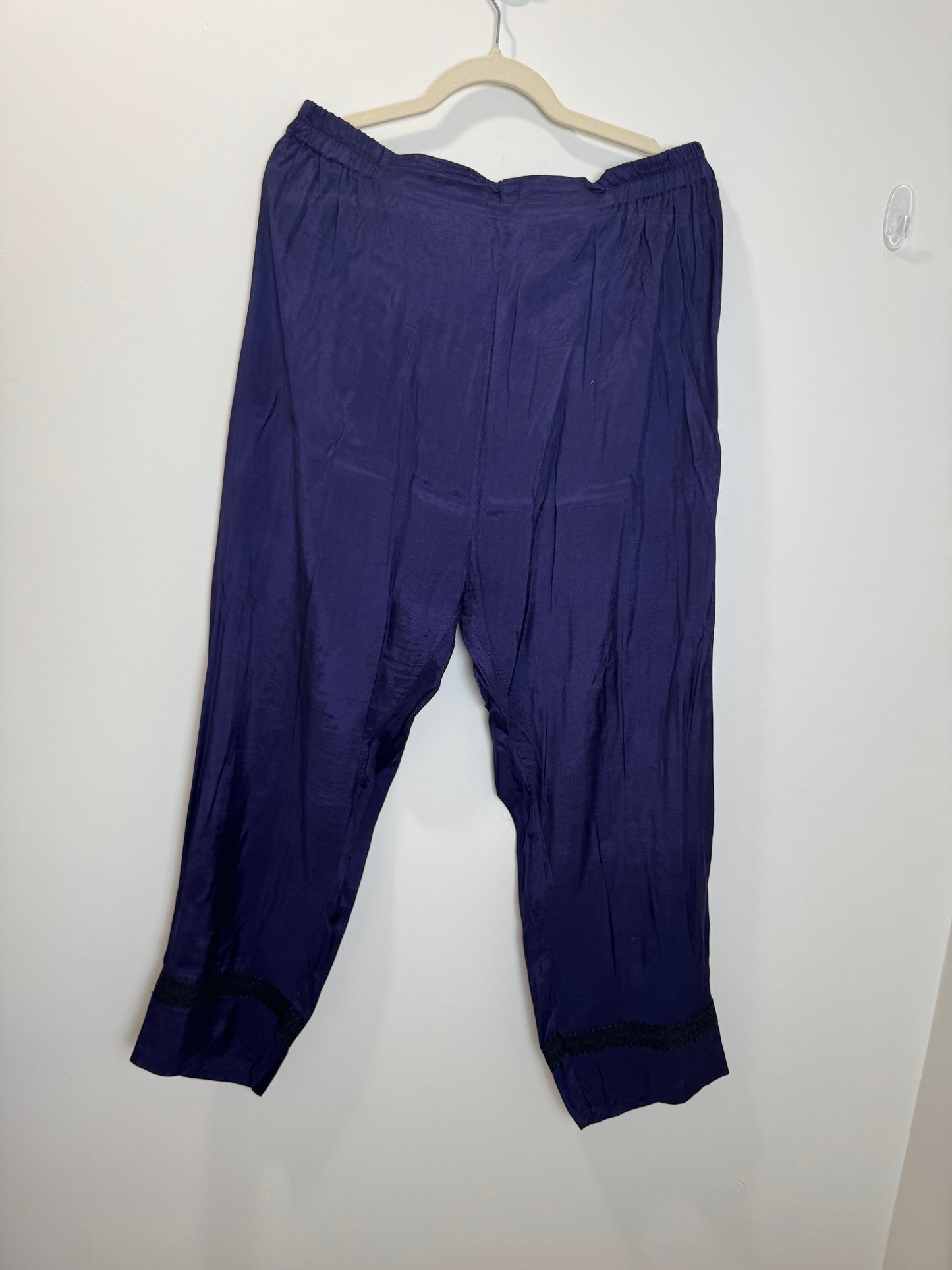 Blue White - 44