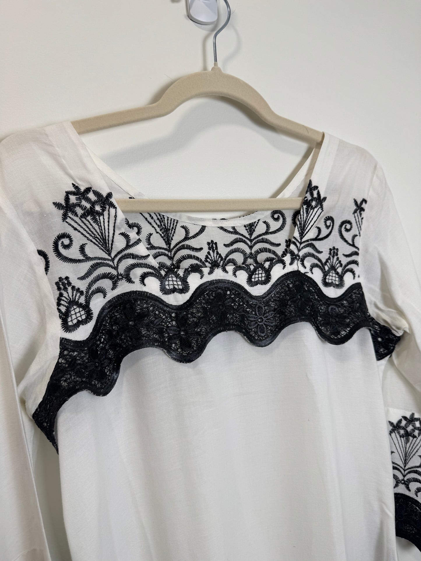 White Black - 38