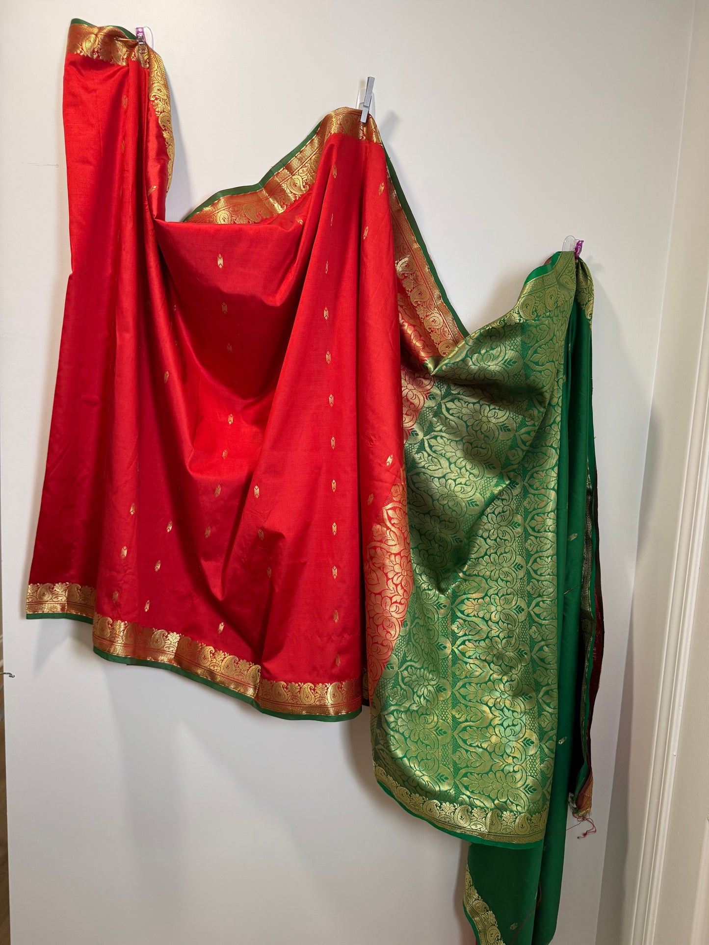 Red Green Unfinished Sari w/Blouse piece