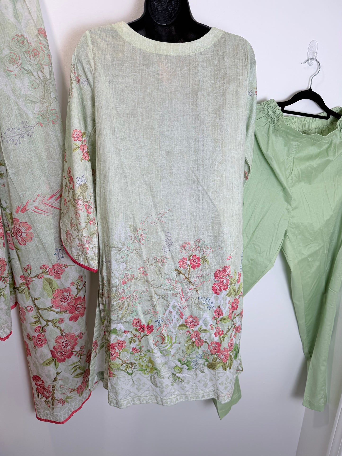 Green Floral - Size 36