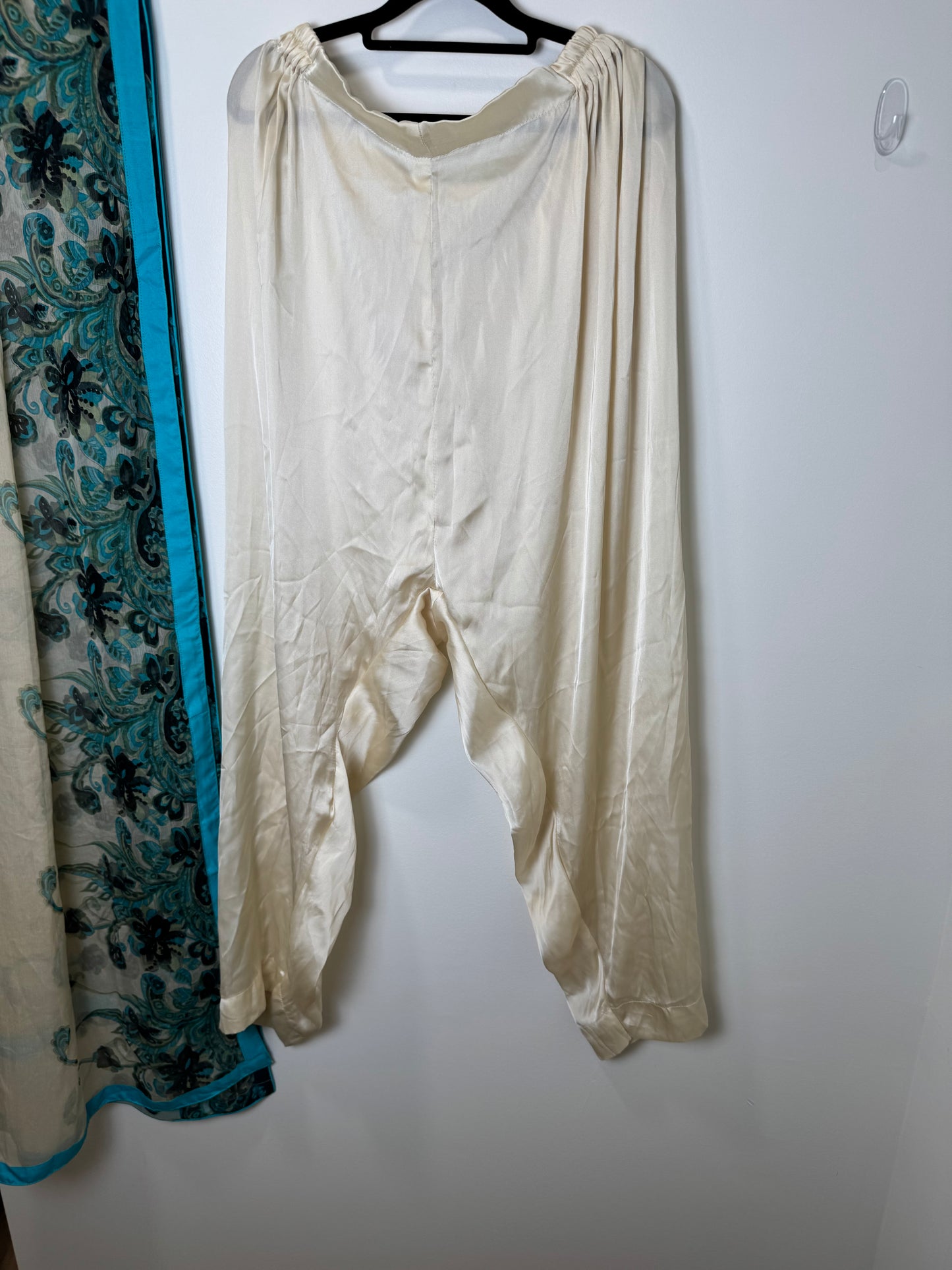 Beige Blue Suit - 46
