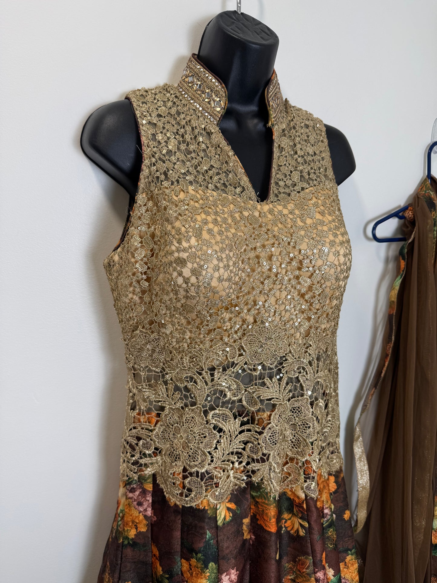 Gold Brown Floral - 36