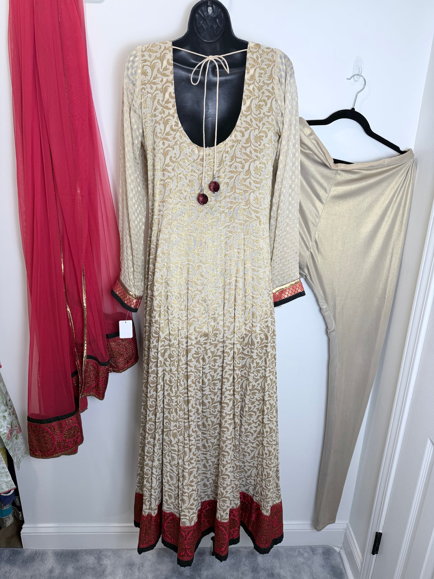 Gold Red - Size 36