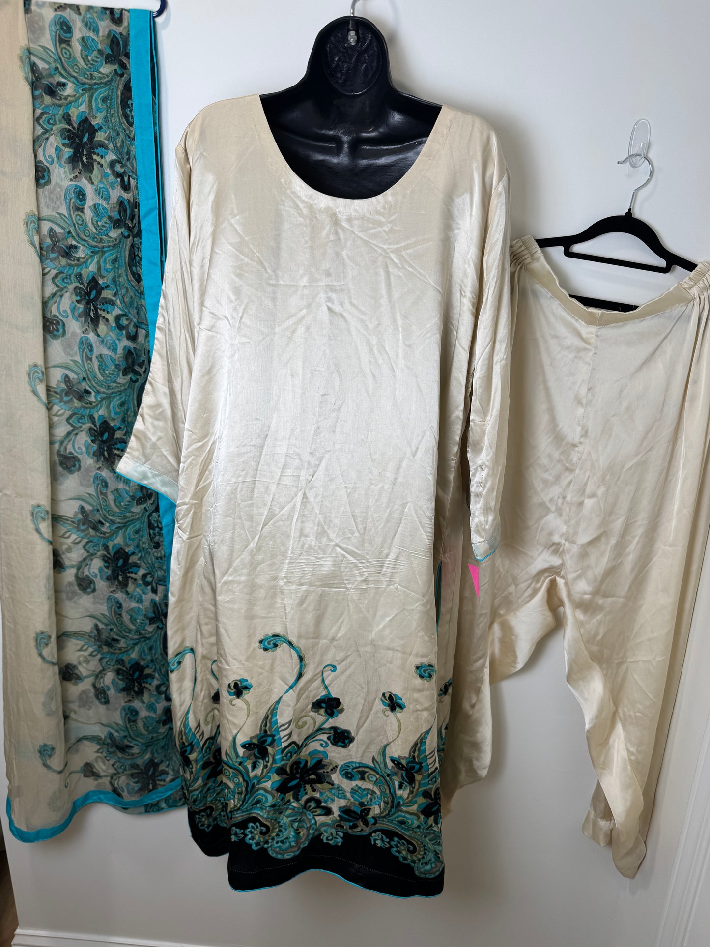 Beige Blue Suit - 46