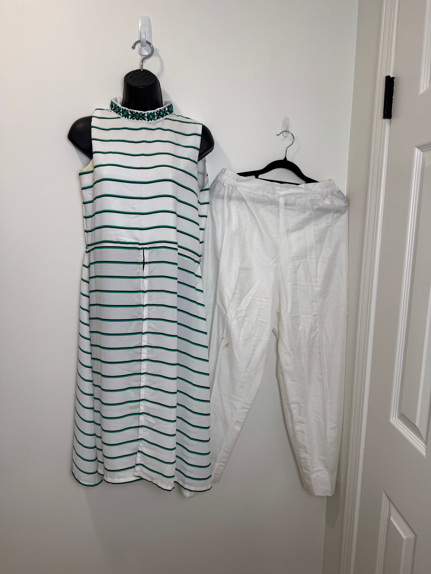 White Green - 36