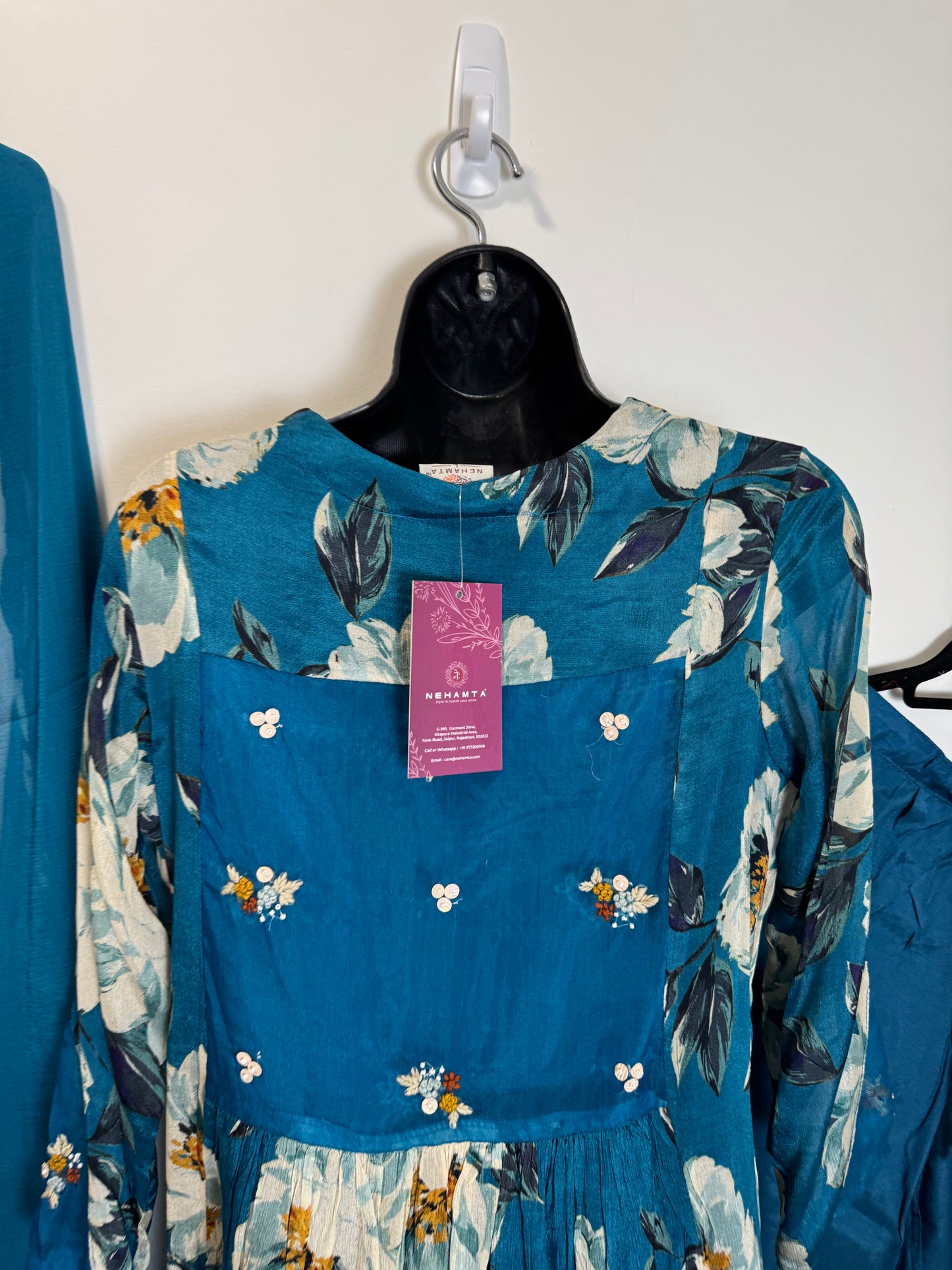 Blue Floral NWT - 38