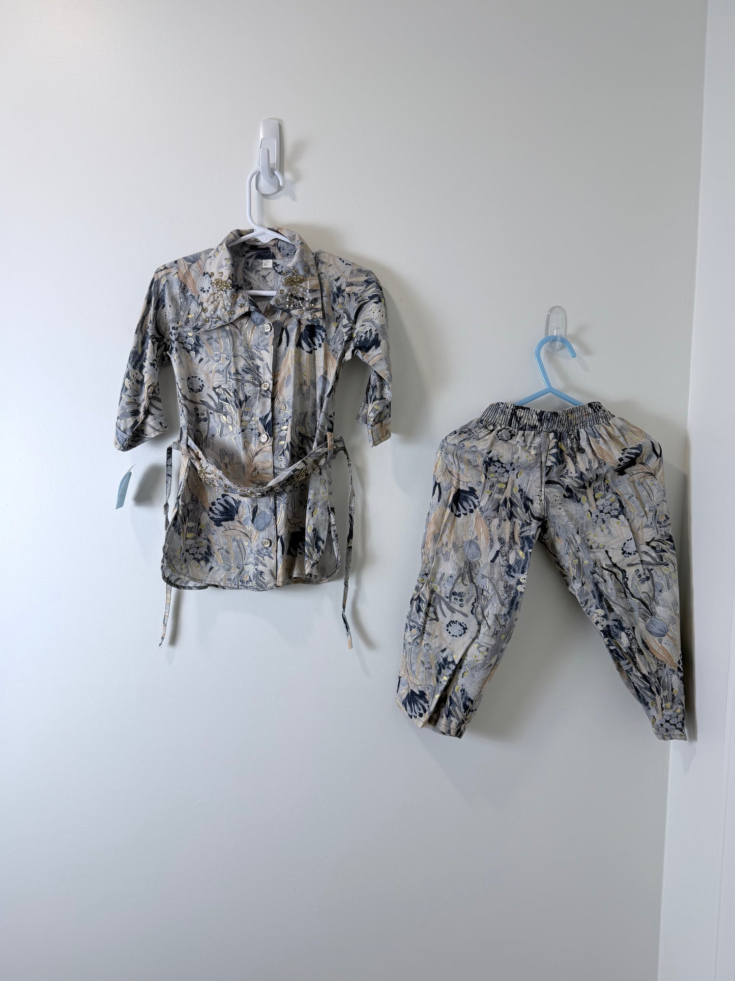 Gray Pant Suit - Kids Size 18