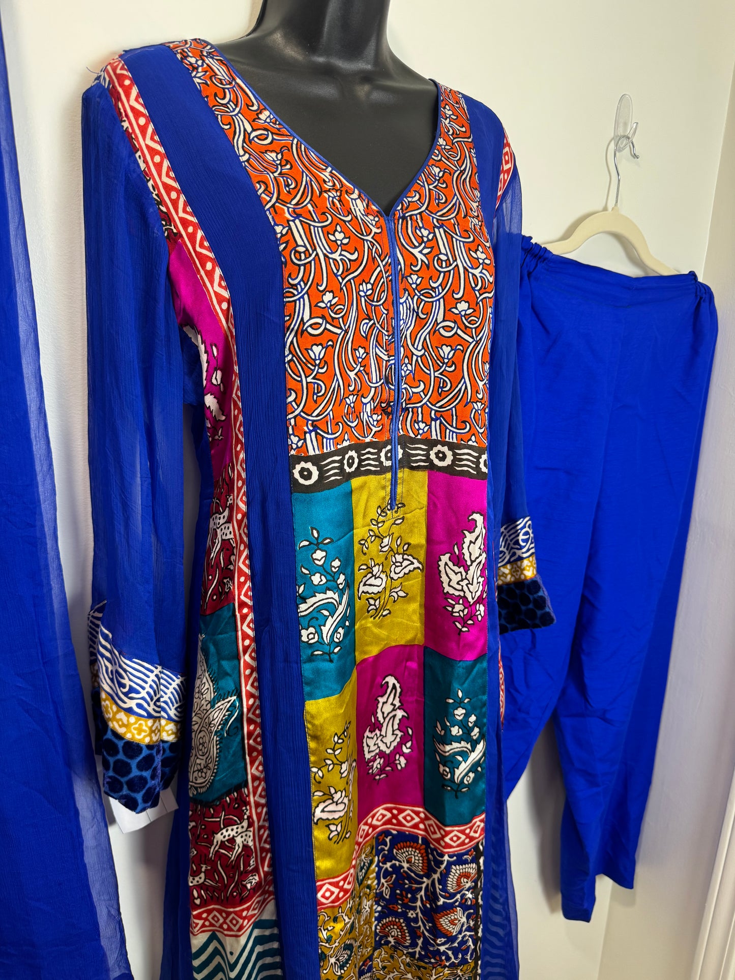 Blue Multicolor - 44