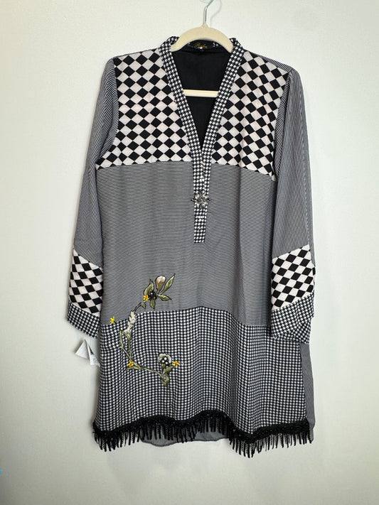 Black White Print Kurta - 44