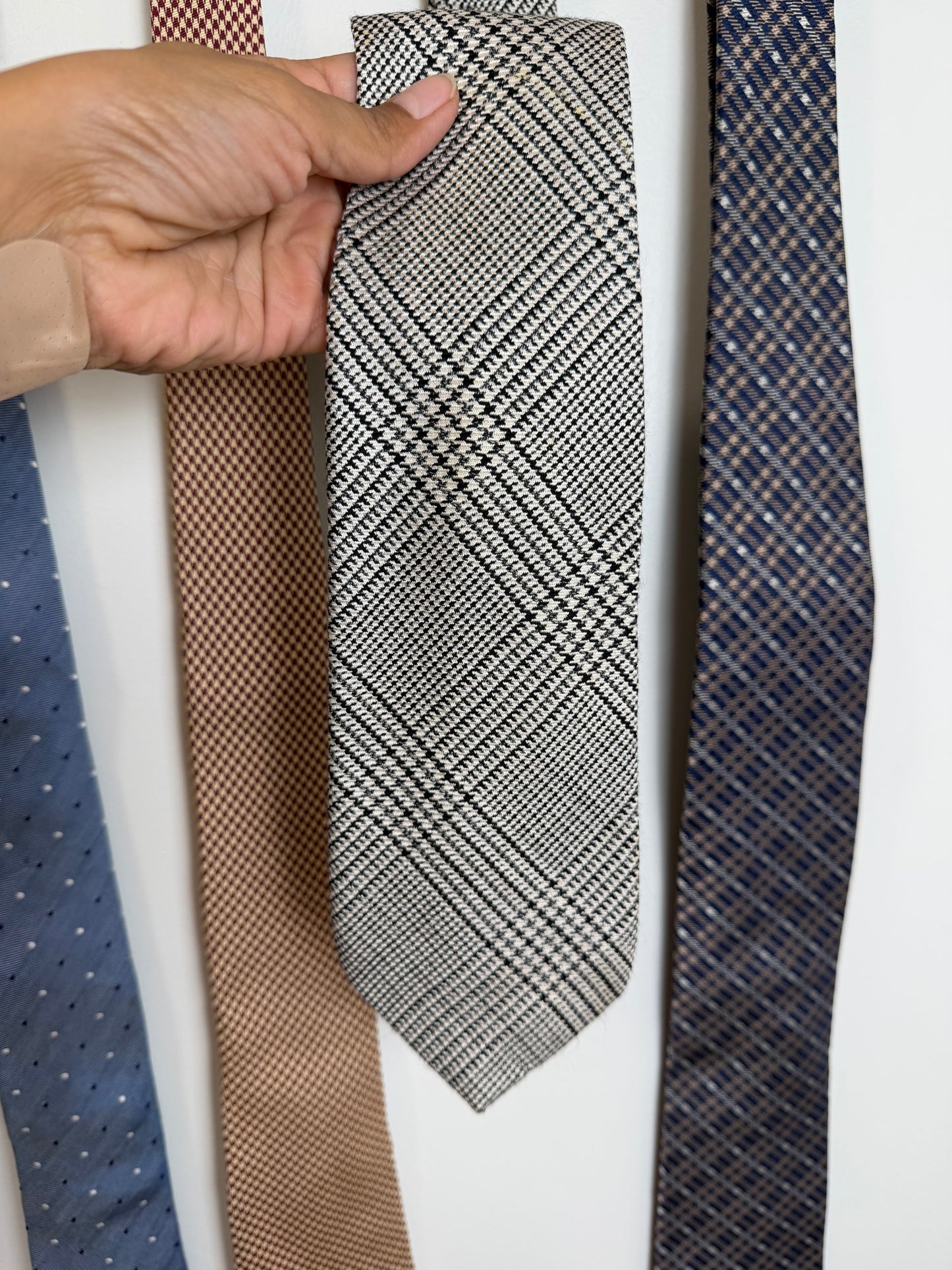 Designer Silk Tie Lot of 5 Barneys J.Crew Robert Talbott Joseph Abboud