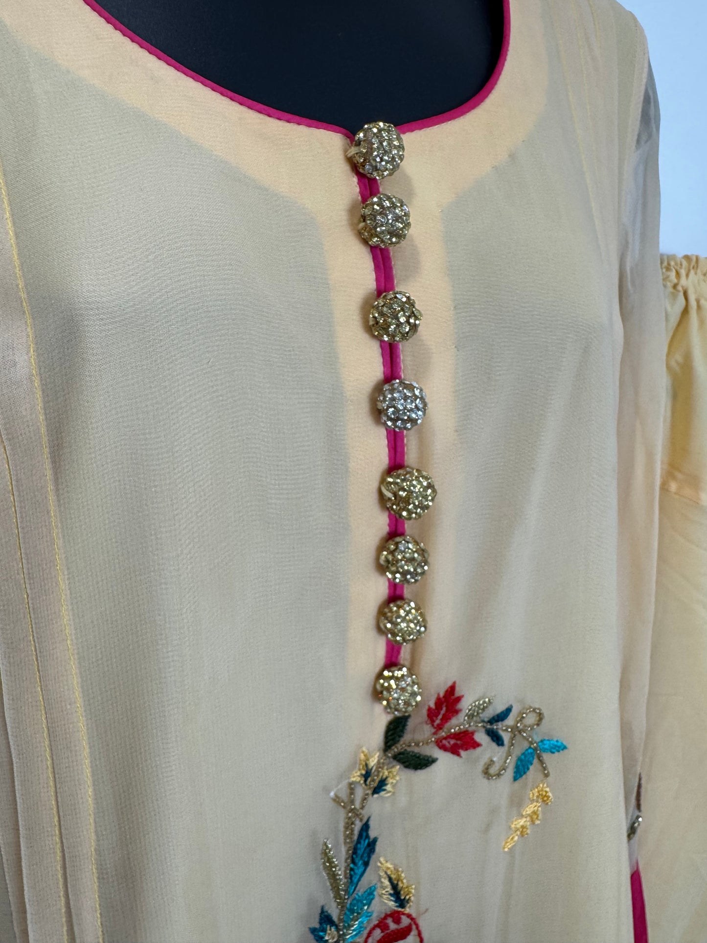 Shaded Beige Red - 38