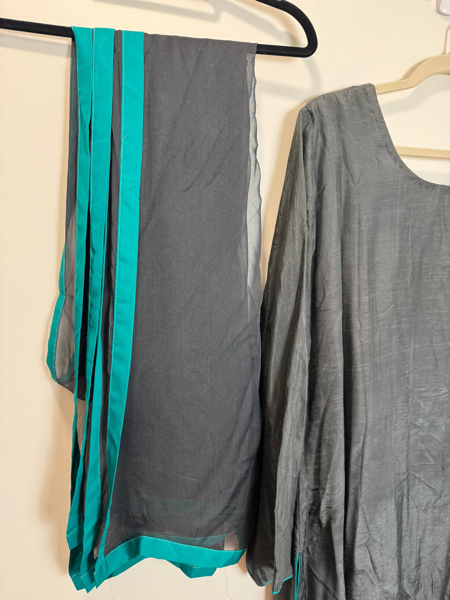 Blue Gray Bandhani - 48