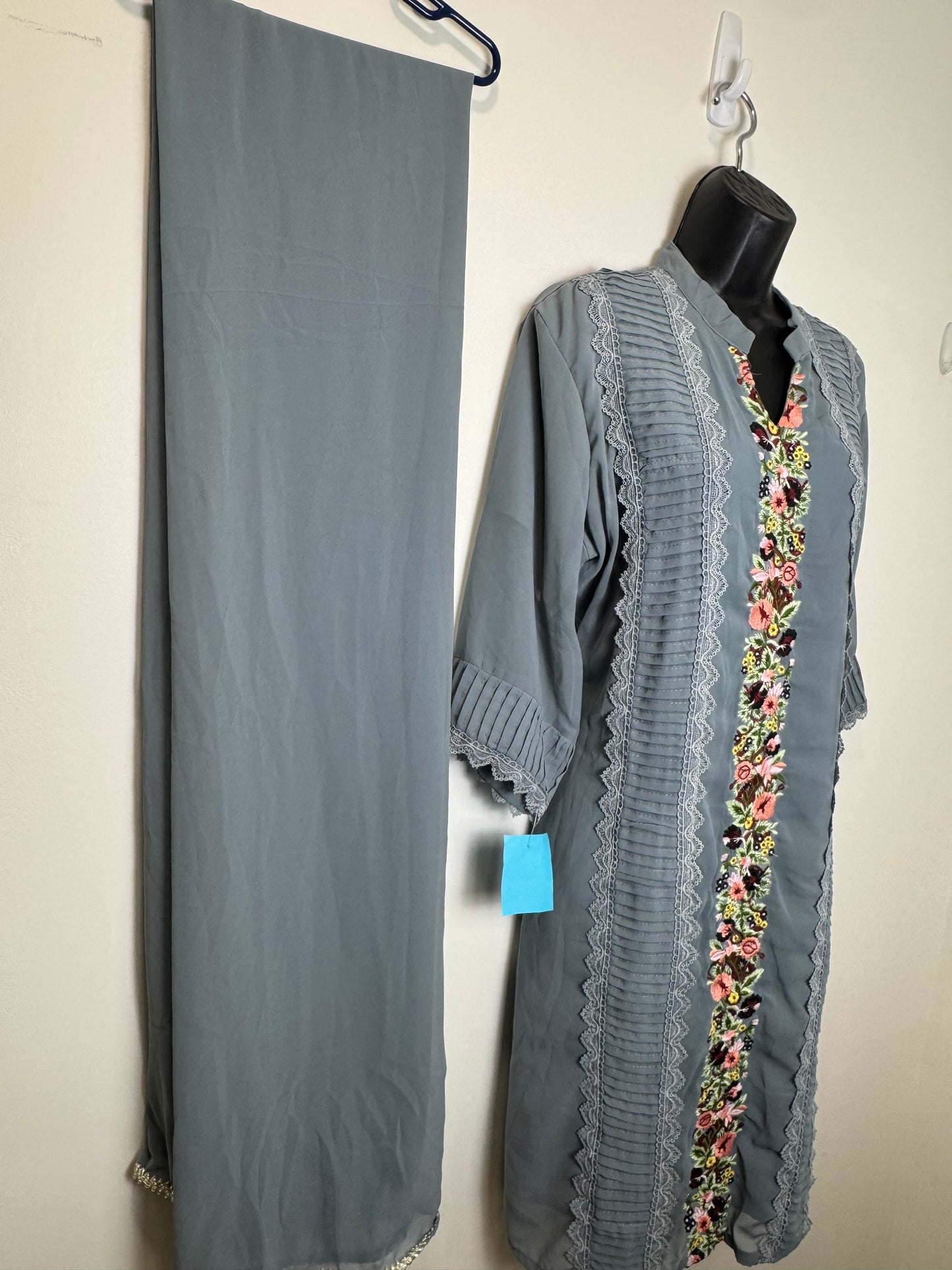 Gray Floral Lace - 46