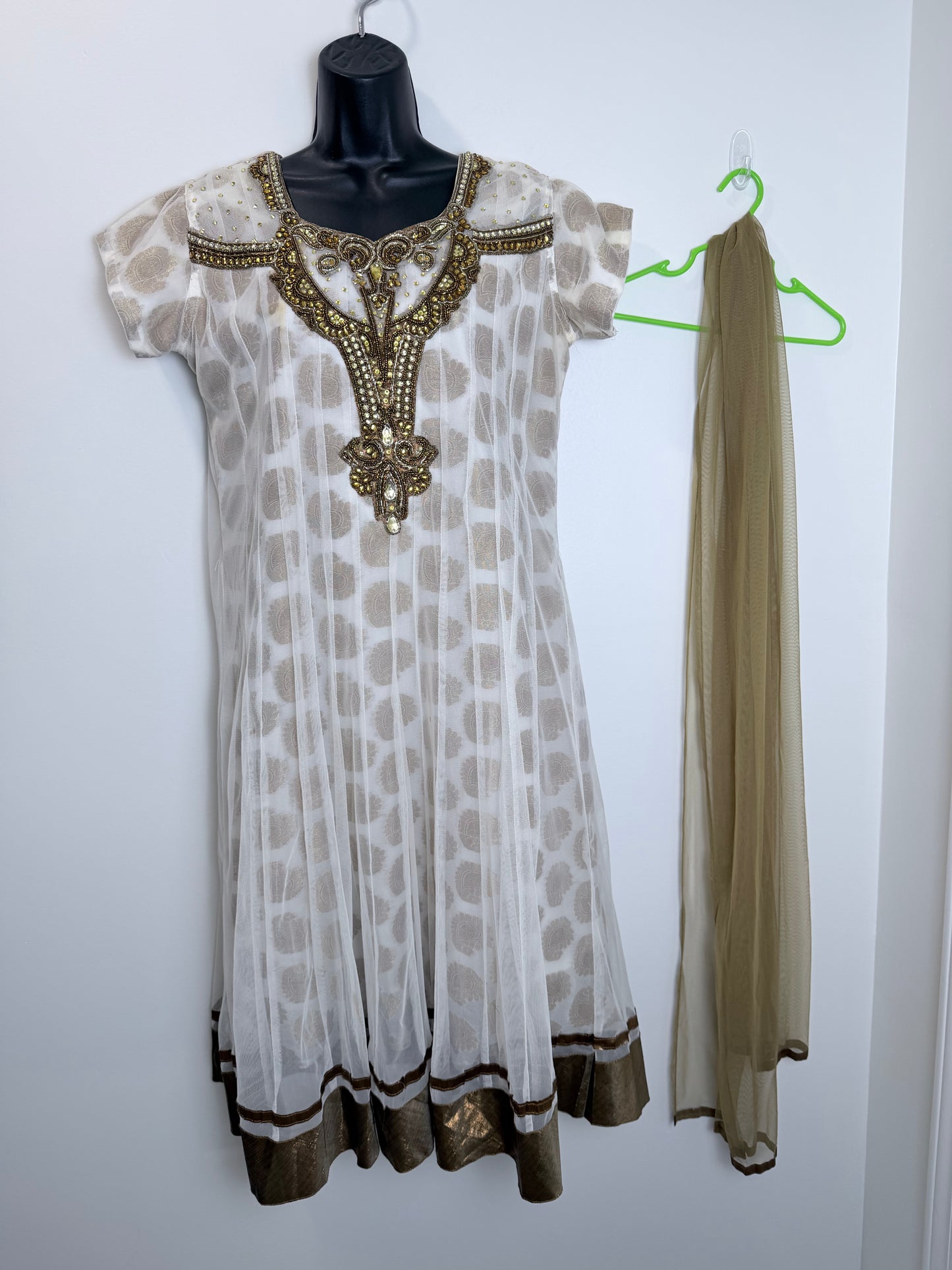 White Gold - Size 40