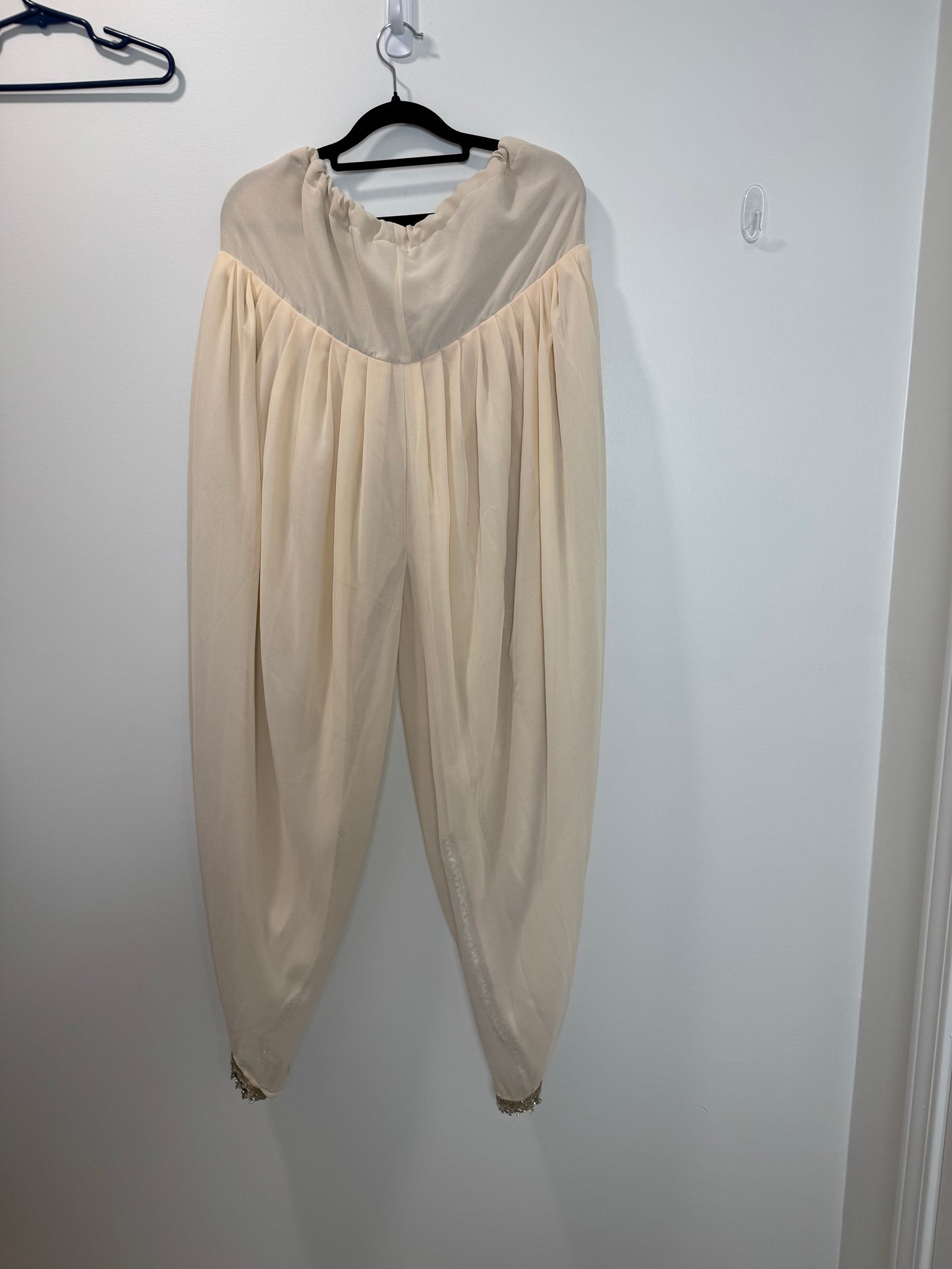 Red Beige - 36