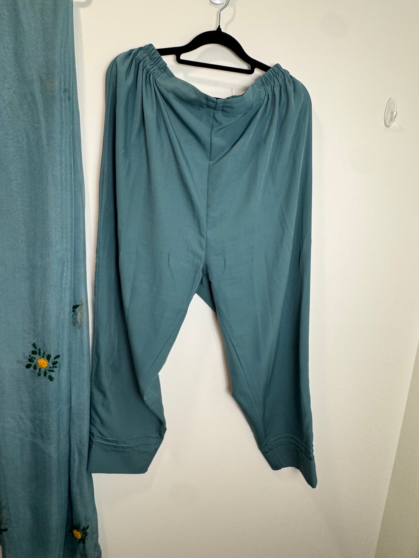 Green Yellow Suit - 44