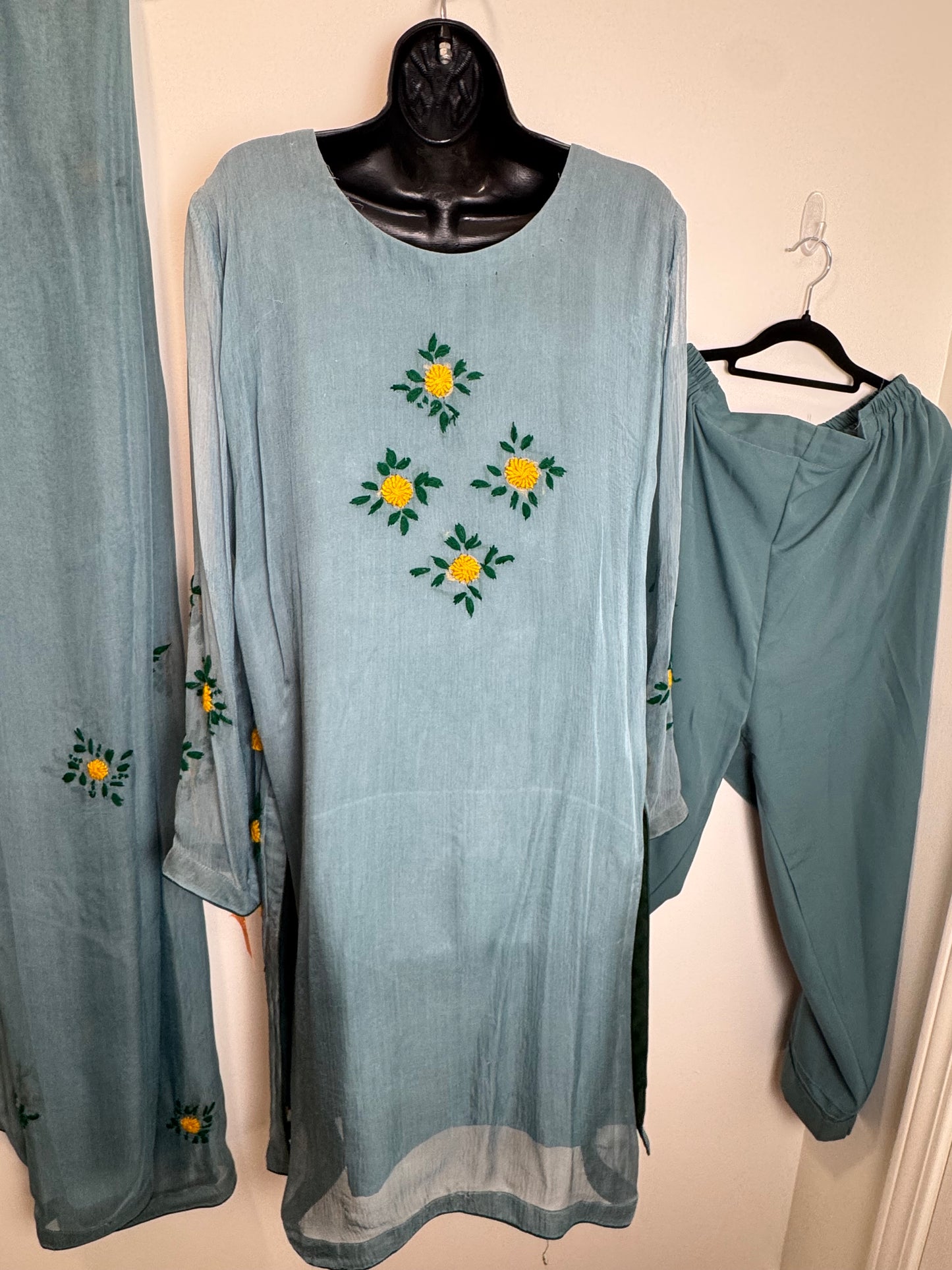 Green Yellow Suit - 44