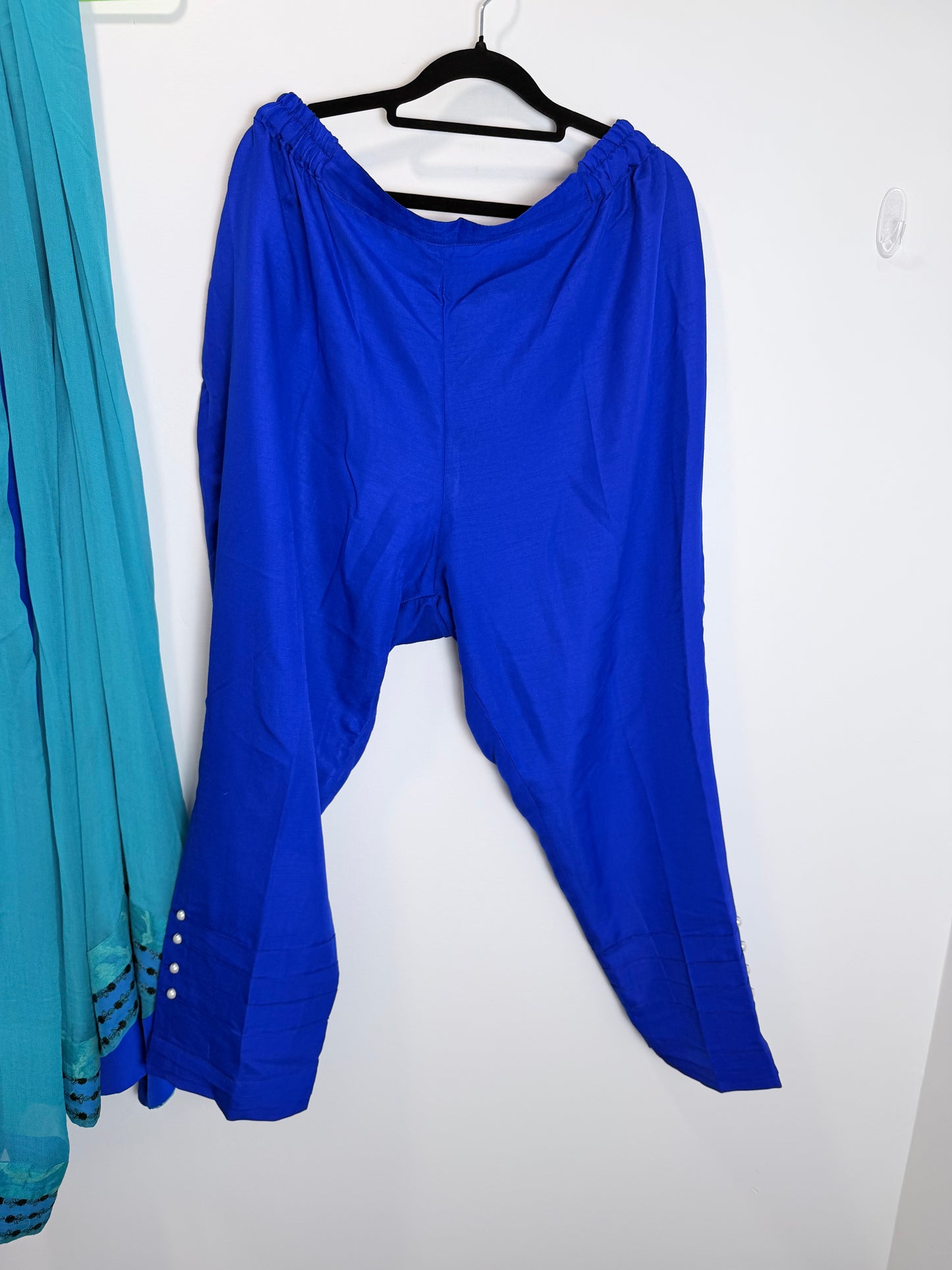 Blue Teal - size 40