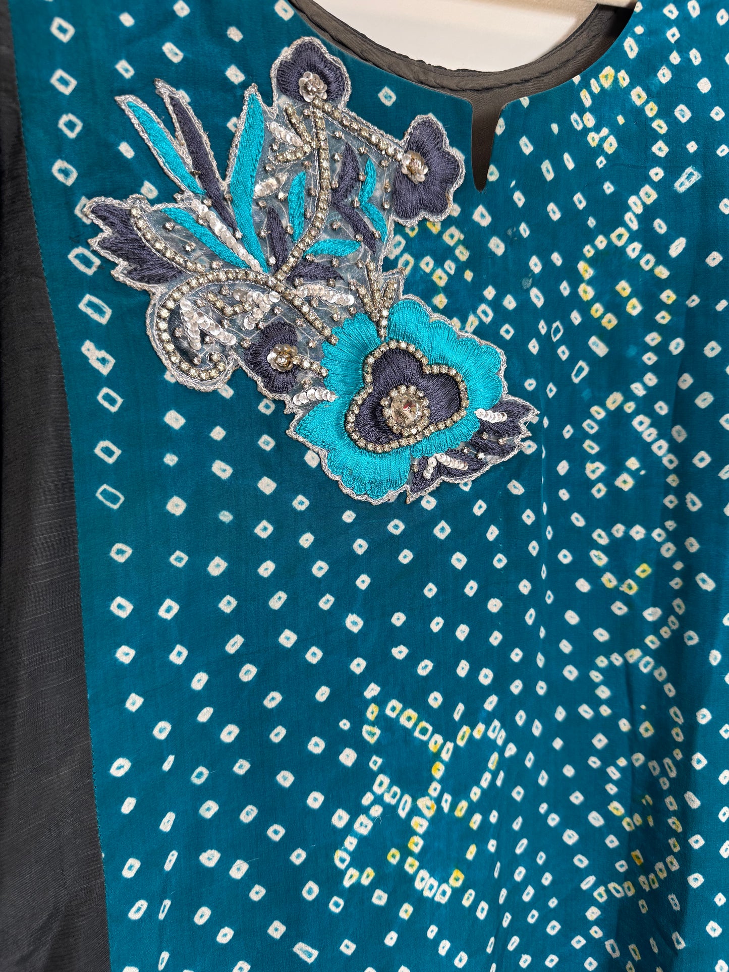 Blue Gray Bandhani - 48